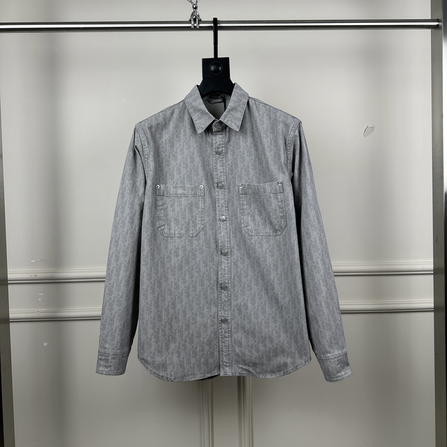 NO:150790,Di* Dior 2025 early spring new style, presbyopia full-print shirt, new color matching, top body, double pocket design, original hardware letter customization, same style for men and women, details processing, specifications, presbyopia full-print, number of codes 46 48 50 52,,dior,shirts,alexander wang19860909Di*迪奥2025早春新款 老花满印衬衫 新配色上身好看 胸前双口袋设计 原五金字母定制 男女同款 细节处理  规格老花满印 码数46 48 50 52,,dior,shirts,alexander wang,Men's clothing