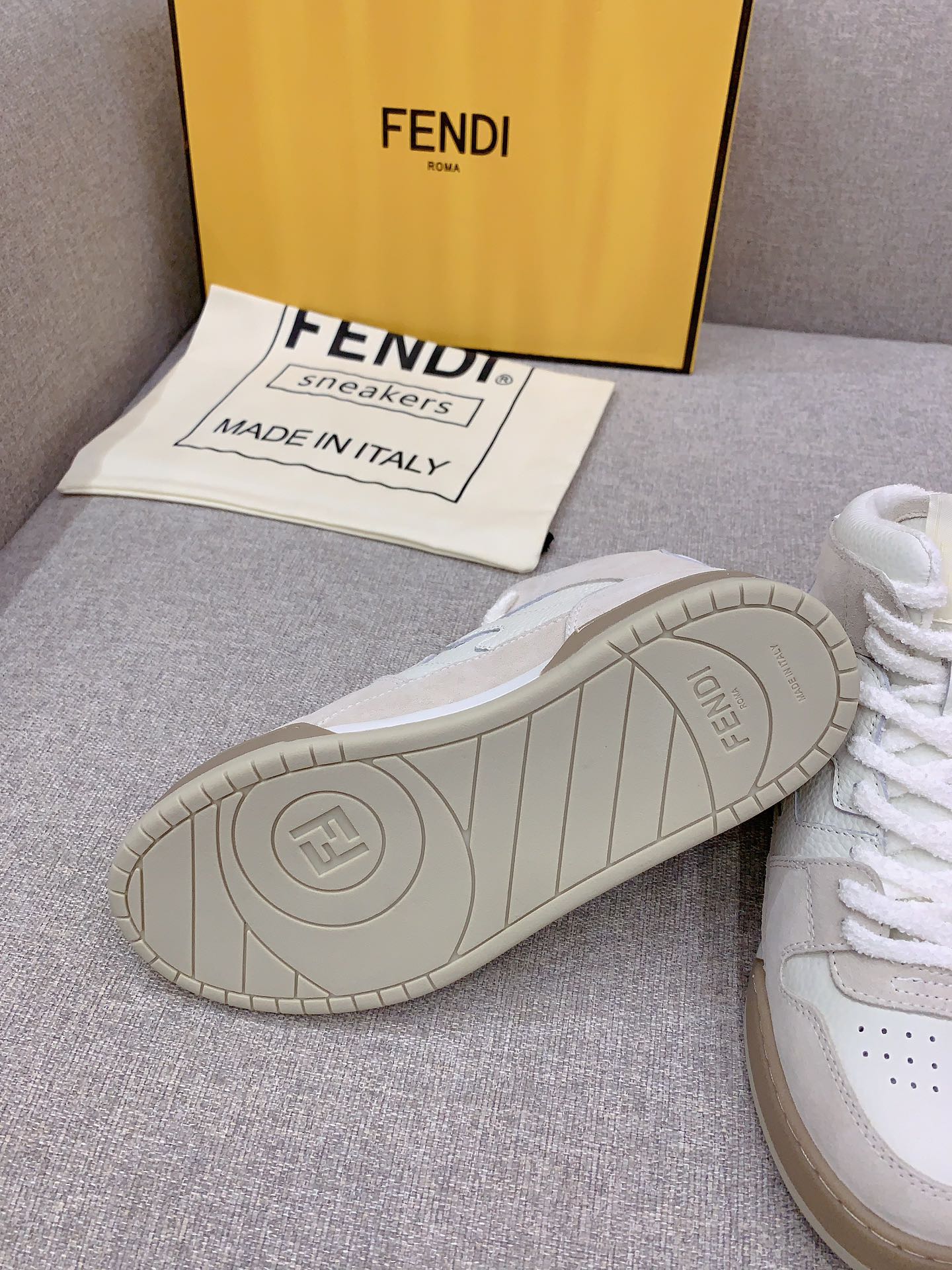 Stylish Shoes Made with Australian Wool for Pink, Black, and White Fashion Lovers - 图片 9