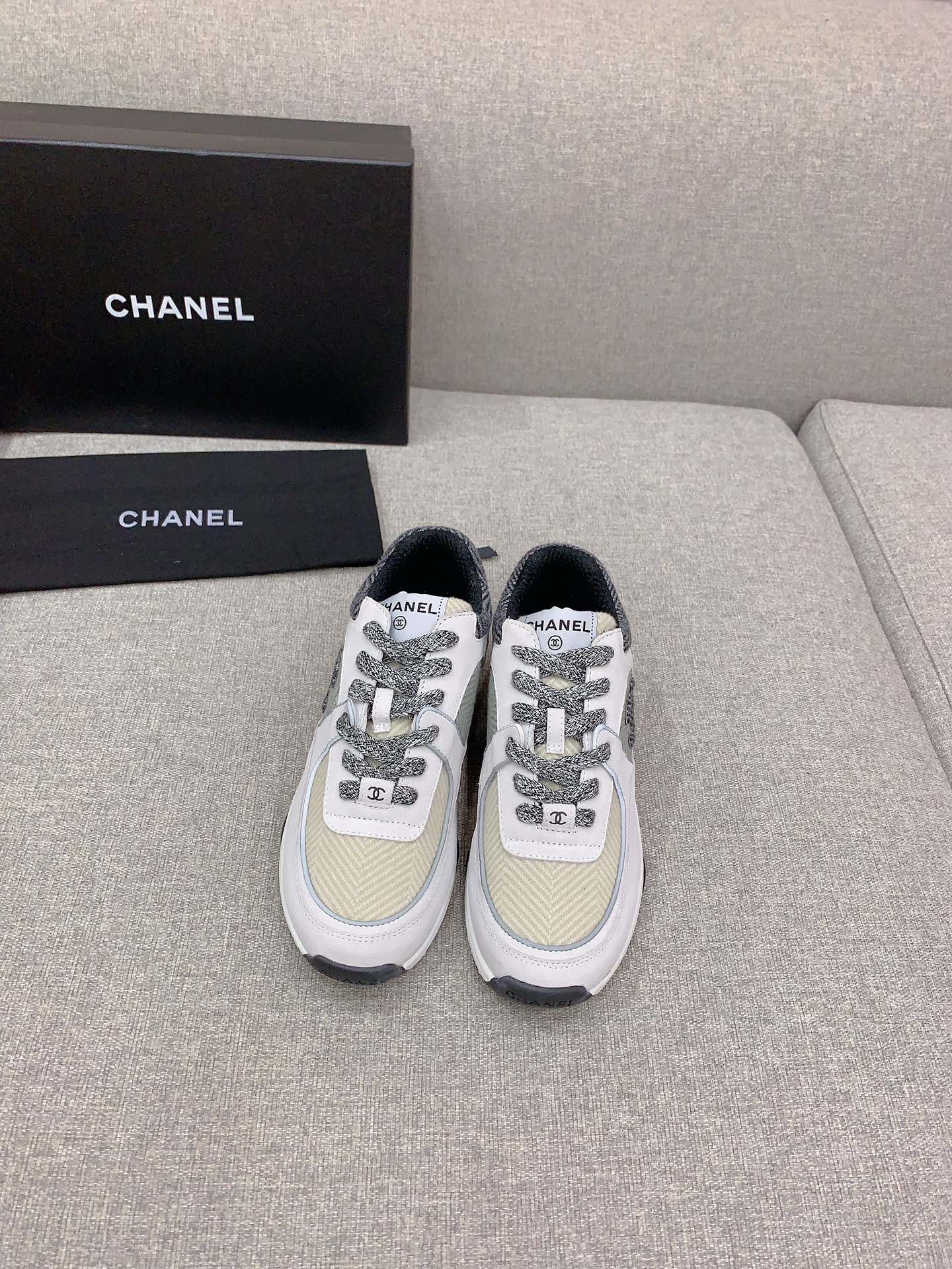 NO:252095,CHANE's latest thick-soled sneakers 3M reflective model Newly upgraded tweed splicing fabric Fabric Super nice autumn and winter matching Lightweight and comfortable Fashionable and retro Size 35-39 (40 41 42 custom made), casual shoes/sports, chanel, sneakers19860909CHANE*新款厚底运动鞋 3Ｍ反光款 全新升级花呢拼接面料 秋冬搭配超好看 轻便舒适 时髦复古 尺码35-39（40 41 42定做）,休闲鞋/运动鞋,chanel,sneakers,Women's Shoes