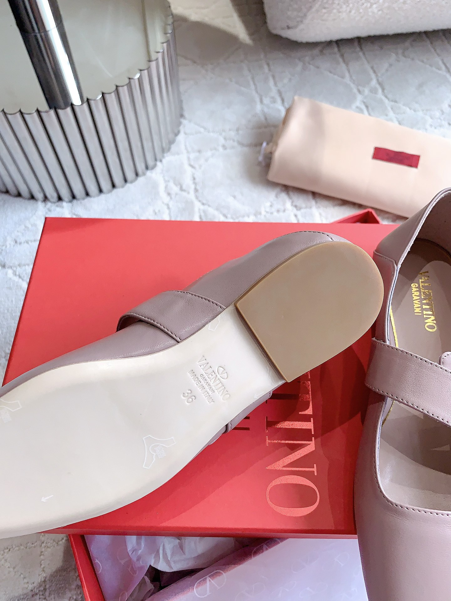 Valentin’s New Mary Jane Flats: Stylish, Bright, and Salty Dream Shoes. - 图片 8