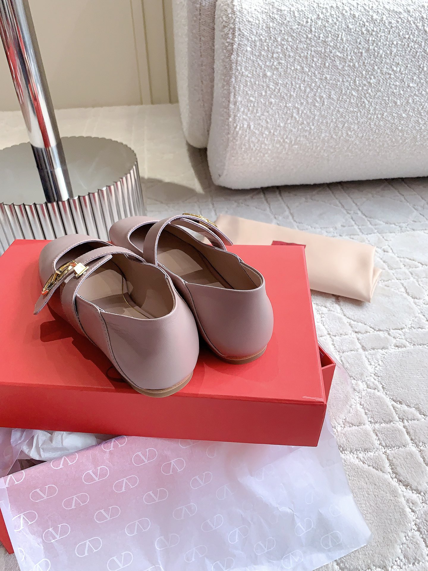 Valentin’s New Mary Jane Flats: Stylish, Bright, and Salty Dream Shoes. - 图片 7