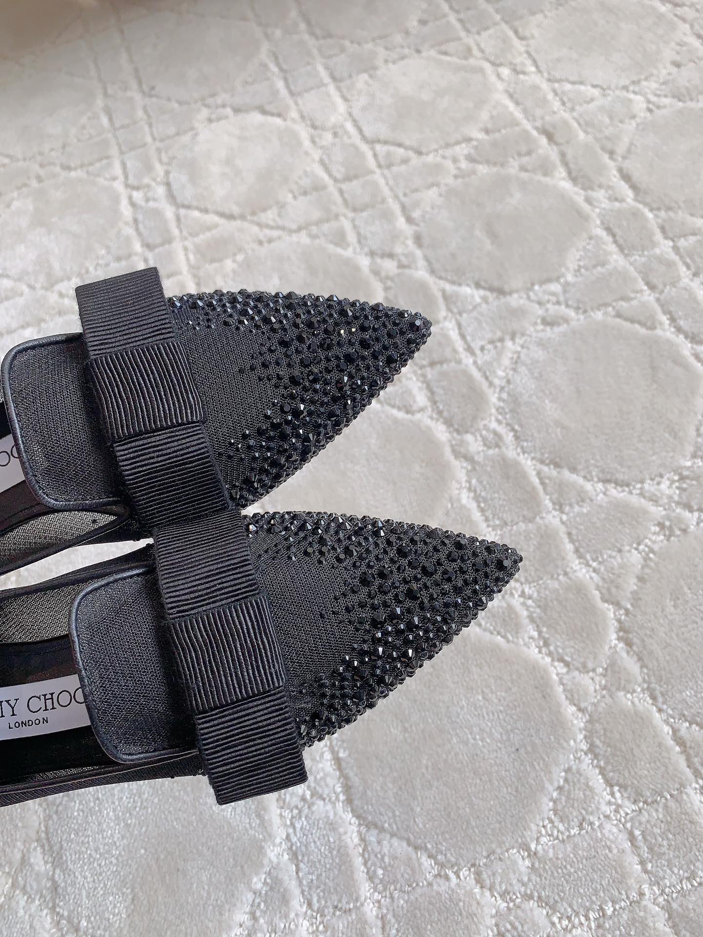 Jimmy Choo’s High-Quality Custom Water-Drilling Shoes: Original Design and Top Quality - 图片 5