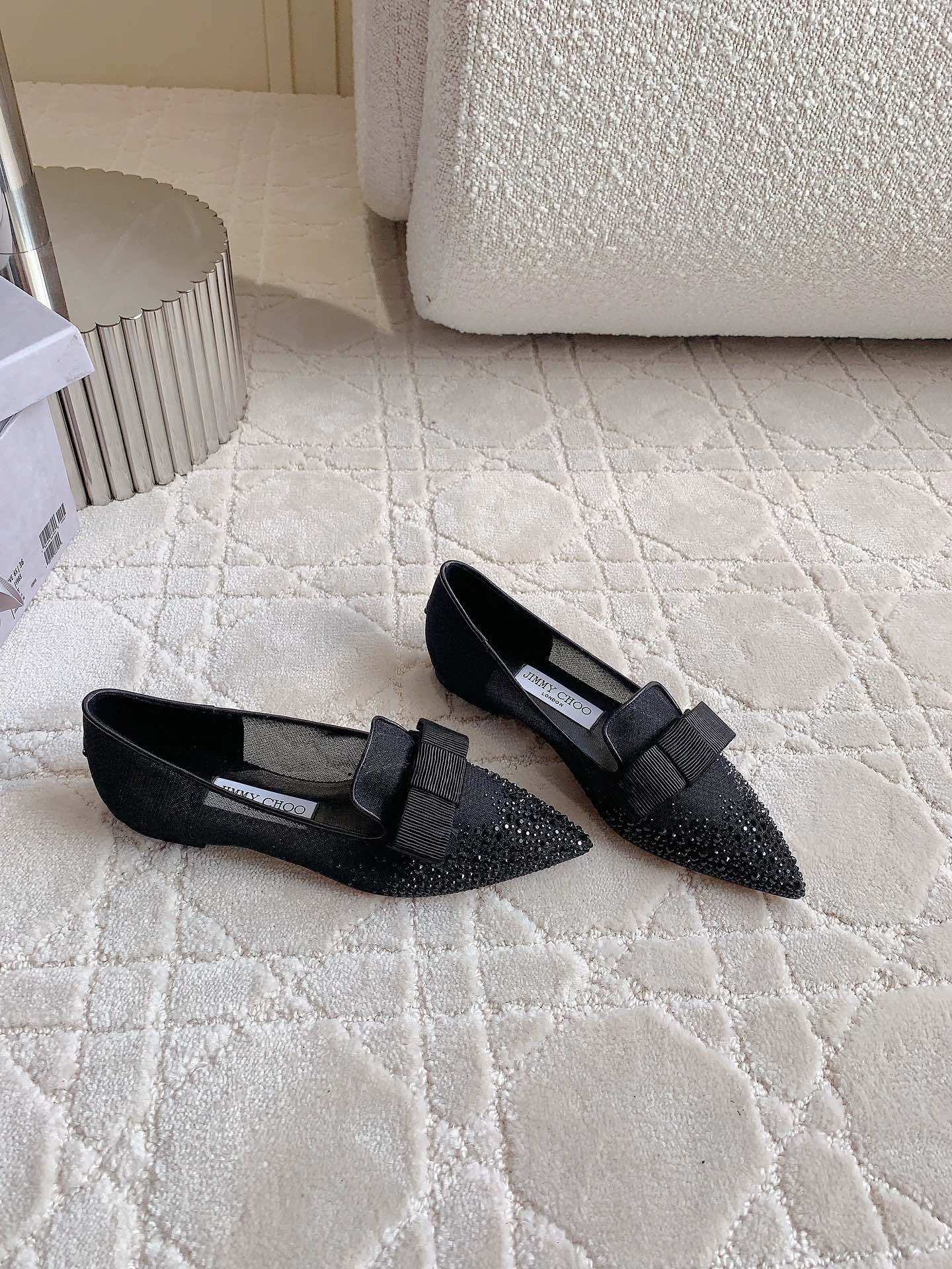 Jimmy Choo’s High-Quality Custom Water-Drilling Shoes: Original Design and Top Quality - 图片 4