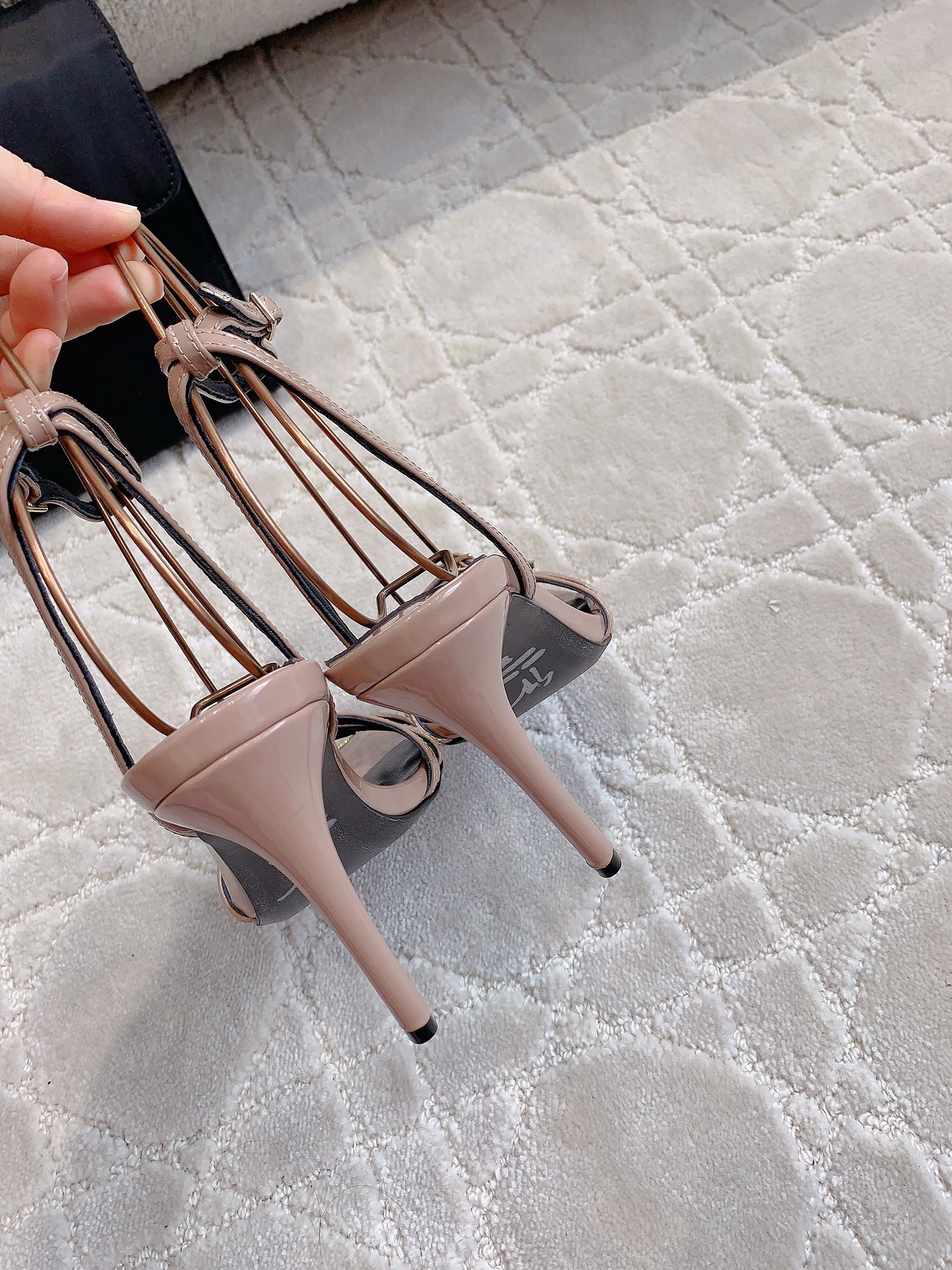 New Sharp Heels by Giuseppe Zanotti: Original Design with Star Appeal - 图片 8