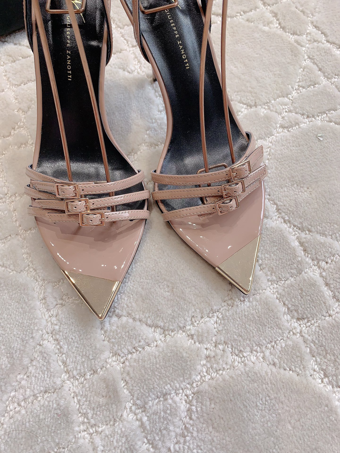 New Sharp Heels by Giuseppe Zanotti: Original Design with Star Appeal - 图片 6