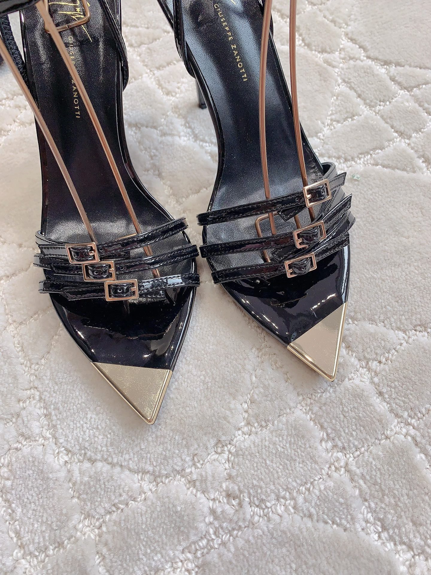 Giuseppe Zanotti’s 648 Collection: Original Sharp Heels Worn by Stars - 图片 6