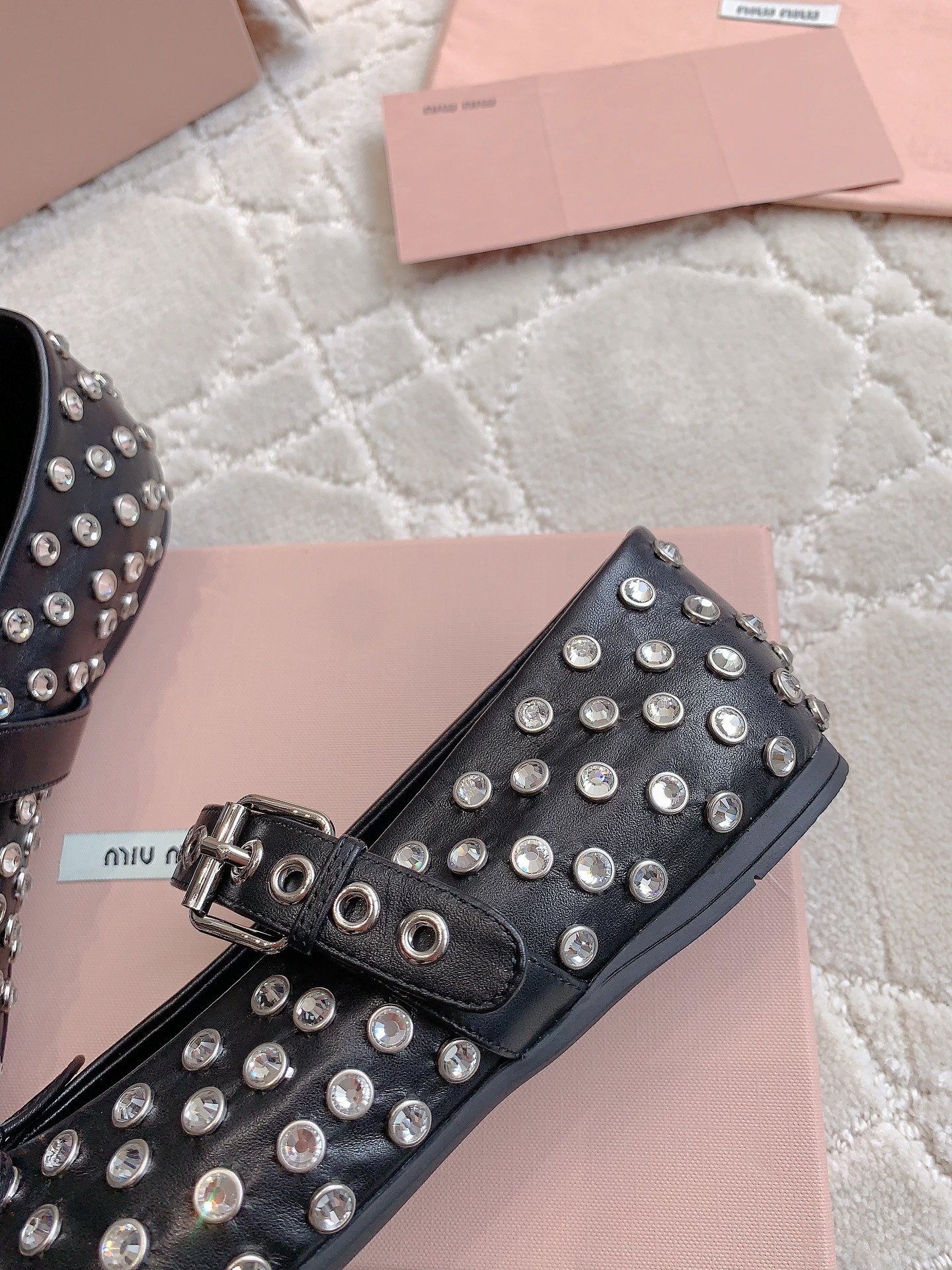 Luxurious Miu Ballet Flats: Sweet, Cool, and Salty Dream Shoes with Skin Soles. - 图片 8