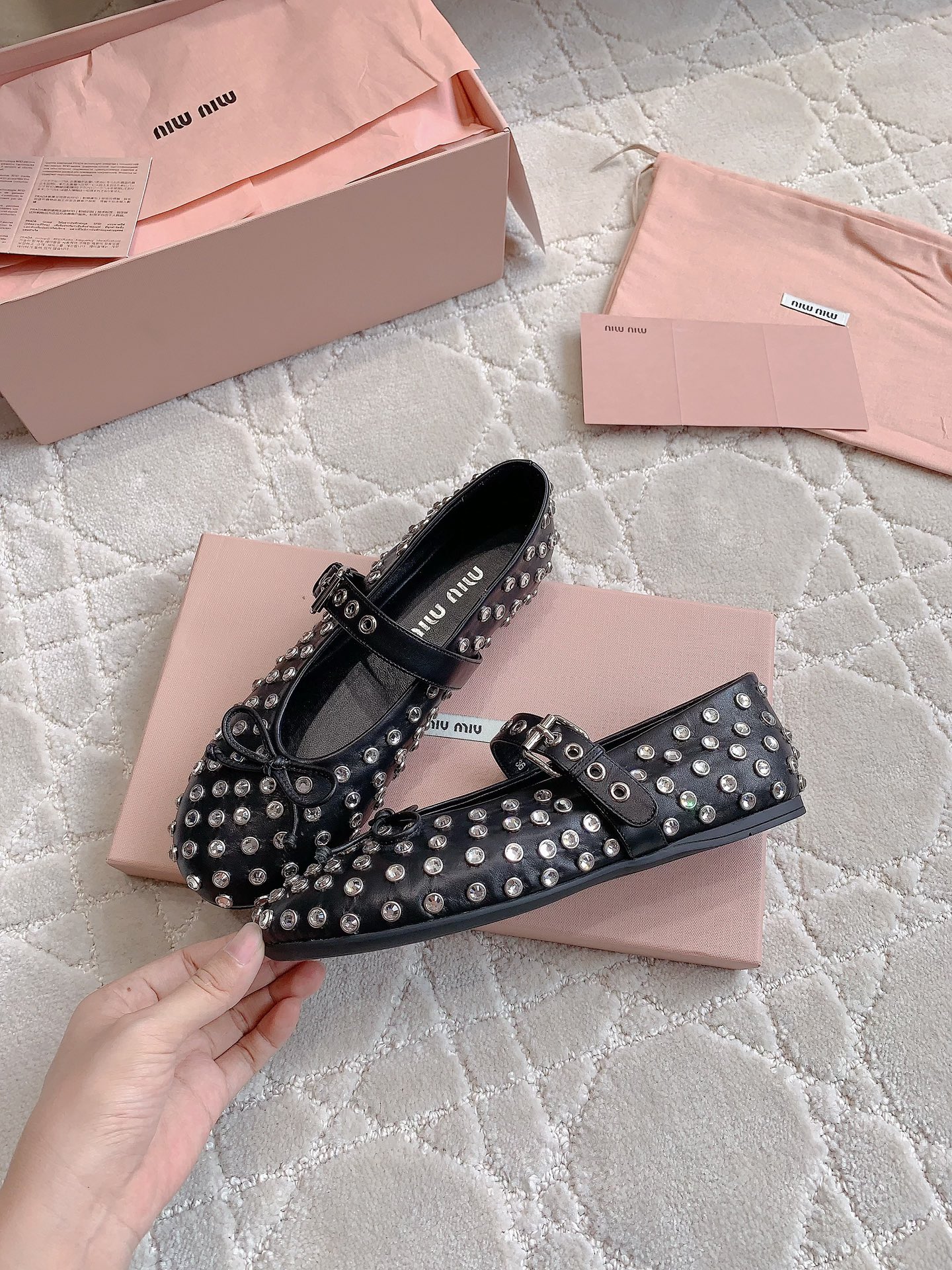 Luxurious Miu Ballet Flats: Sweet, Cool, and Salty Dream Shoes with Skin Soles. - 图片 5
