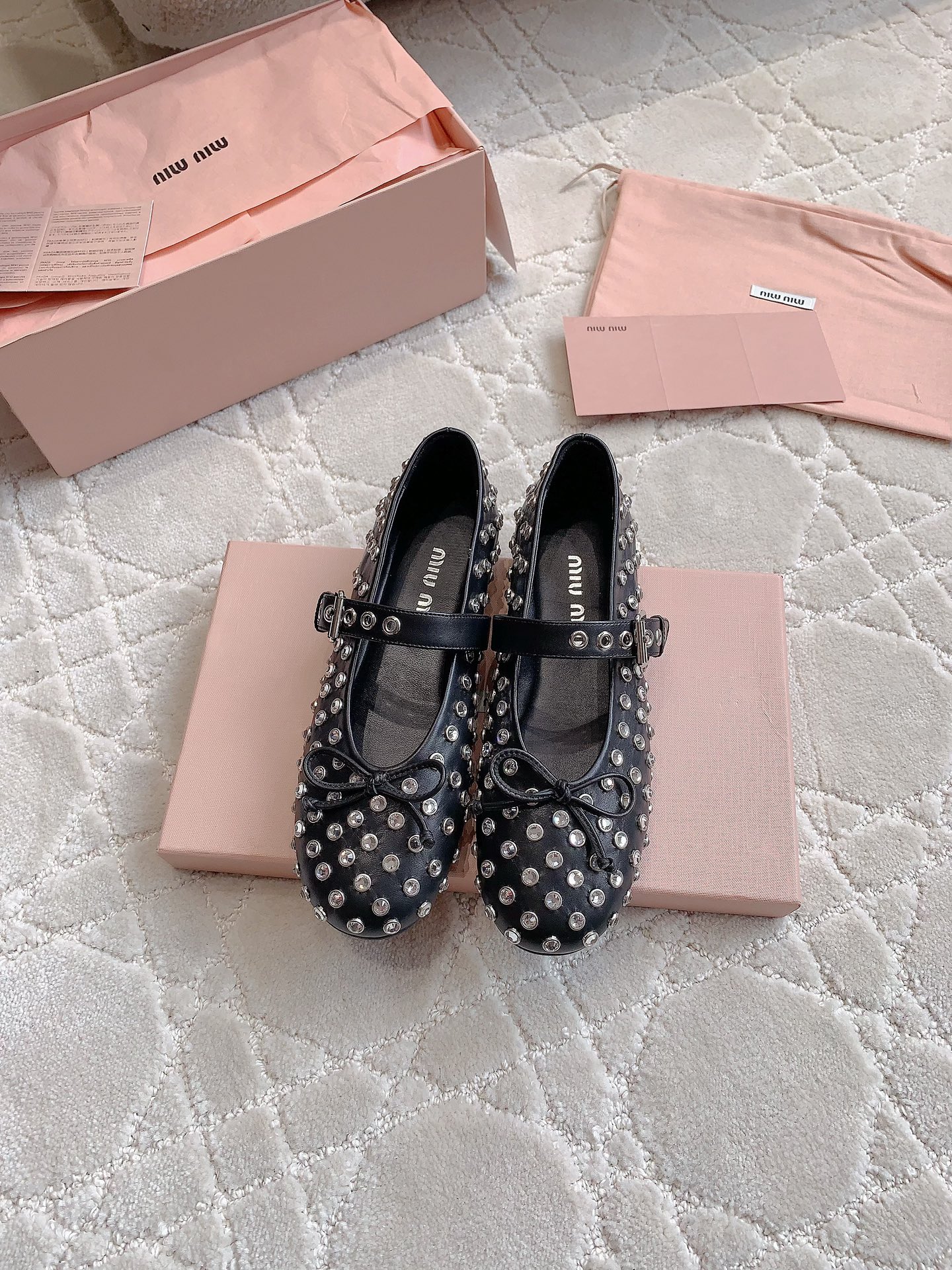 Luxurious Miu Ballet Flats: Sweet, Cool, and Salty Dream Shoes with Skin Soles. - 图片 3