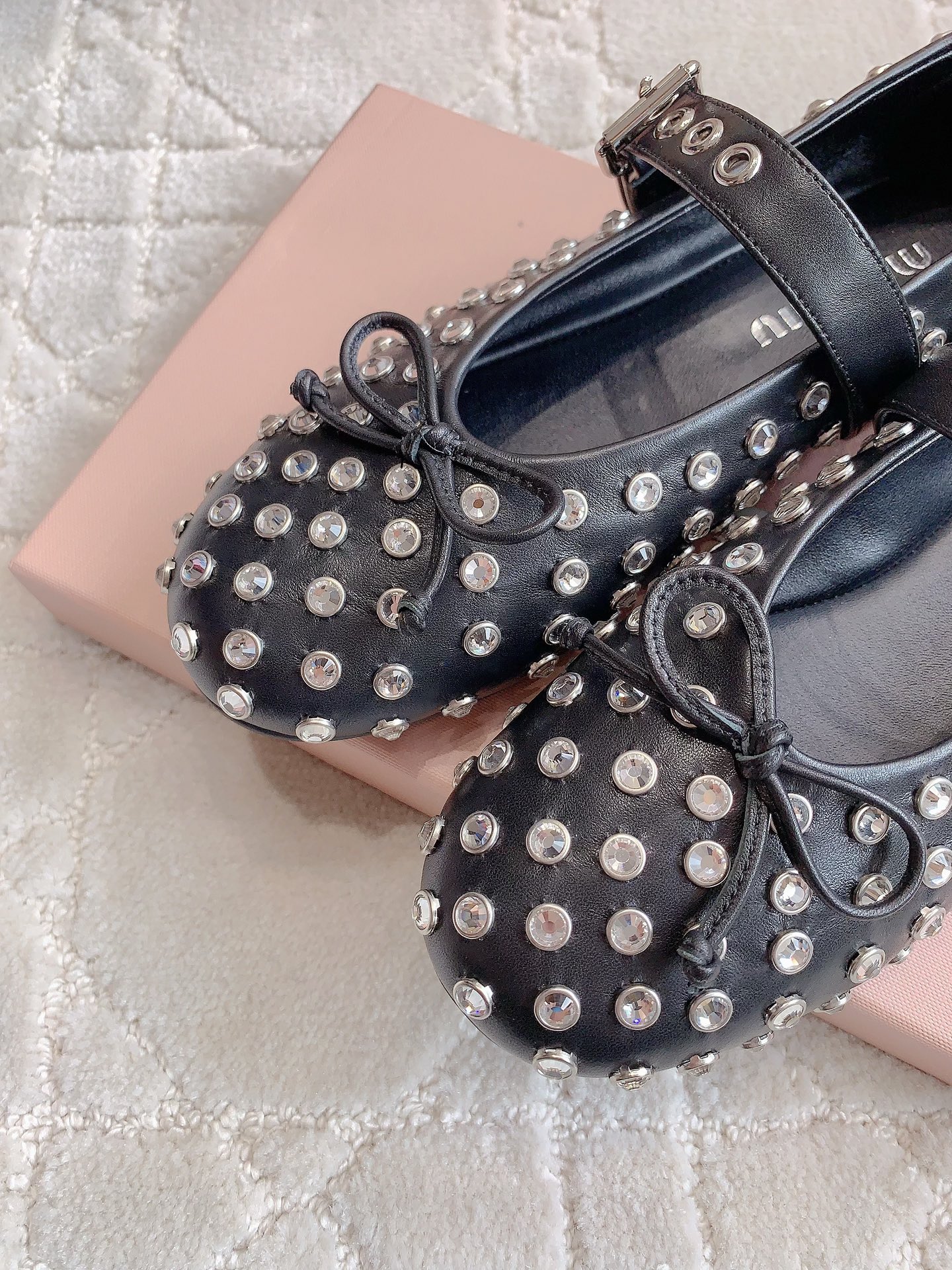 Luxurious Miu Ballet Flats: Sweet, Cool, and Salty Dream Shoes with Skin Soles. - 图片 6