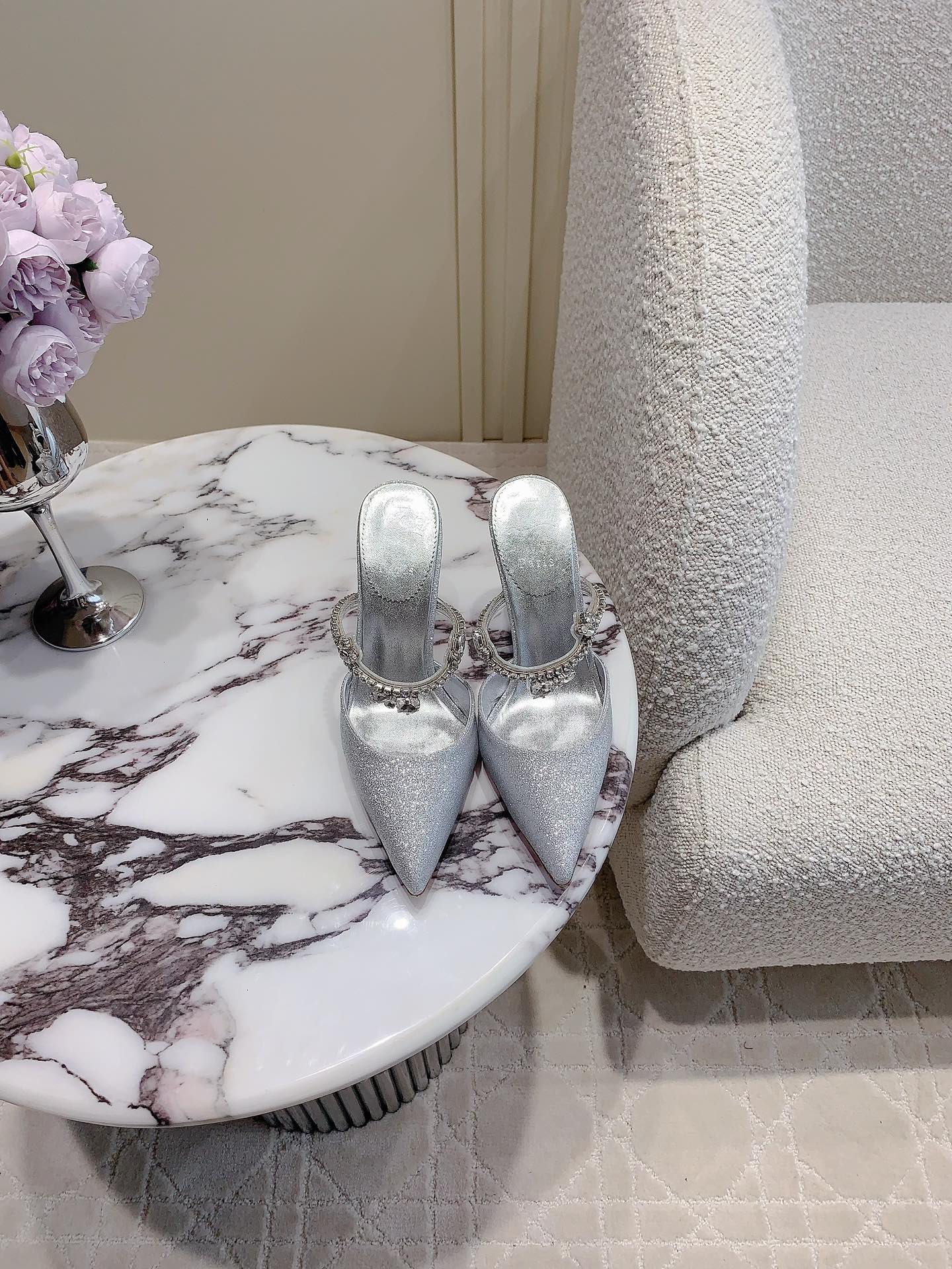 NO:442554,Christian Loubouti* New Rhinestone Red Sole Muller High Heels Hand-stitched Super Flash Crystal Gem Shining, Glorious and charming, interwoven into a fairy tale dream, silk upper/Grit flash surface, inner footbed sheepskin Original imported AR1 top leather outsole Heel height 8.5cm Size 35-39 (customized for 34.40.41.42.43), high heels, sheepskin, real silk, Leather soles19860909Christian Loubouti* 新款水钻红底穆勒高跟鞋 纯手工缝制超闪水晶宝石 闪耀夺目 富贵迷人 交织出童话般的梦境 鞋面真丝/格利特闪面 内里垫脚羊皮 原版进口AR1顶级真皮大底 跟高 跟高8.5cm 尺码35-39（34.40.41.42.43定做）,高跟鞋,high heels,sheepskin,real silk,Leather soles,Women's Shoes