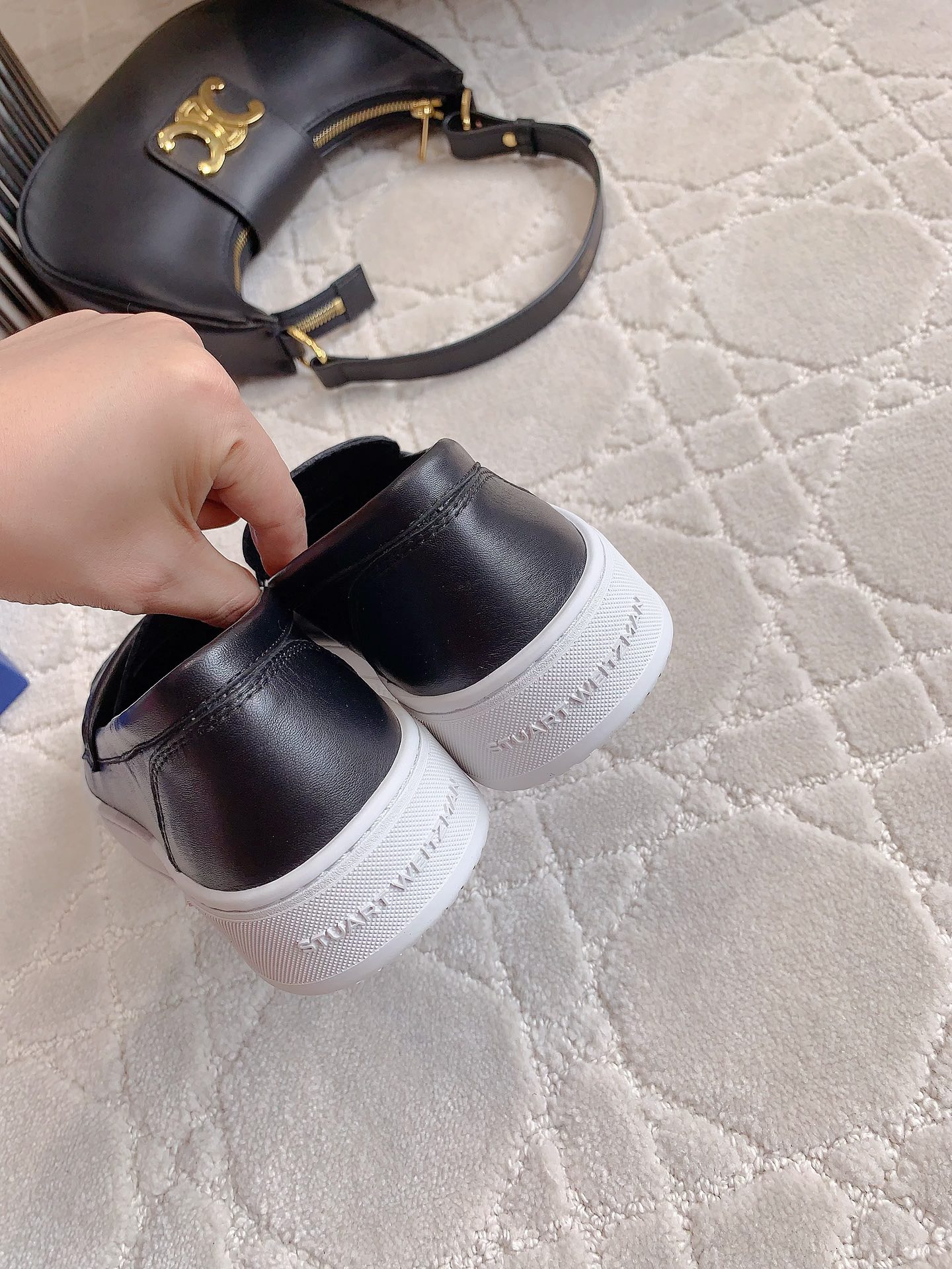 It’s worth 750. Stuart Weitzma’s new Happy Shoes. Shoe-skin, foot-skin inside - 图片 7