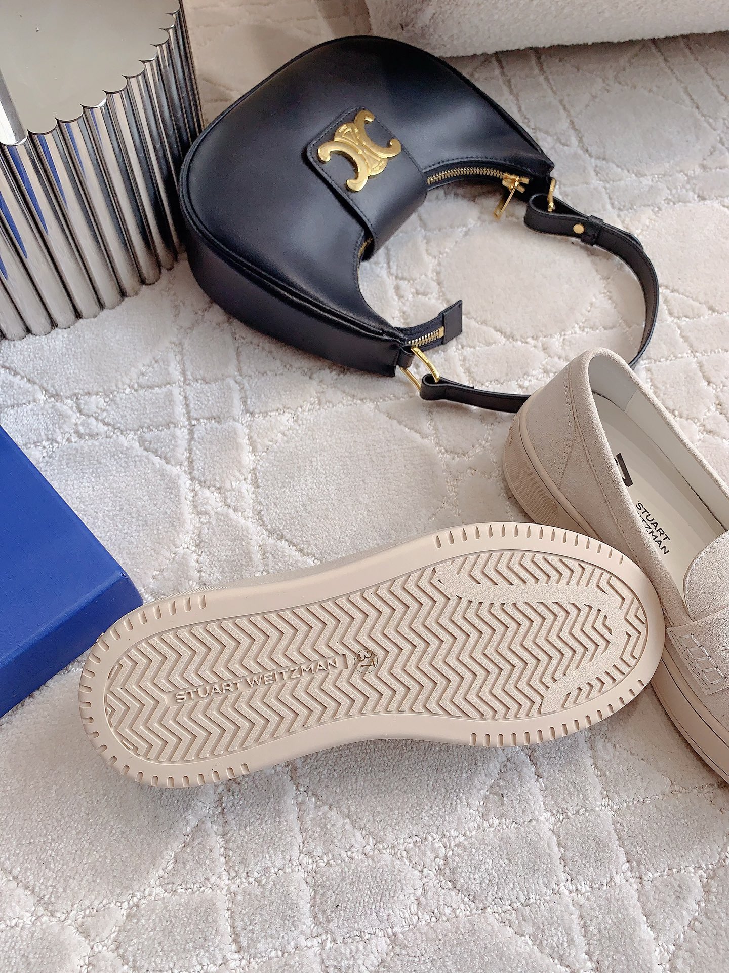 It’s worth 750. Stuart Weitzma’s new Happy Shoes. Shoe-skin, foot-skin inside - 图片 9