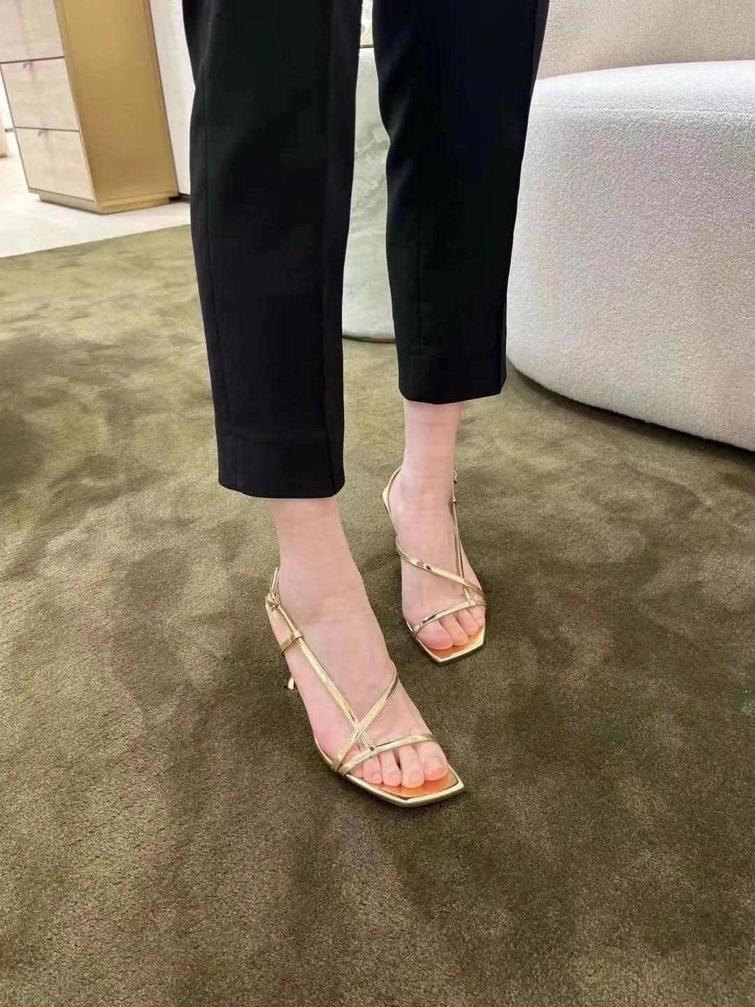 NO:251979,foot demonstration, high heels sandals, sandals, high heels19860909上脚示范,高跟鞋凉鞋,sandals,high heels,Women's Shoes