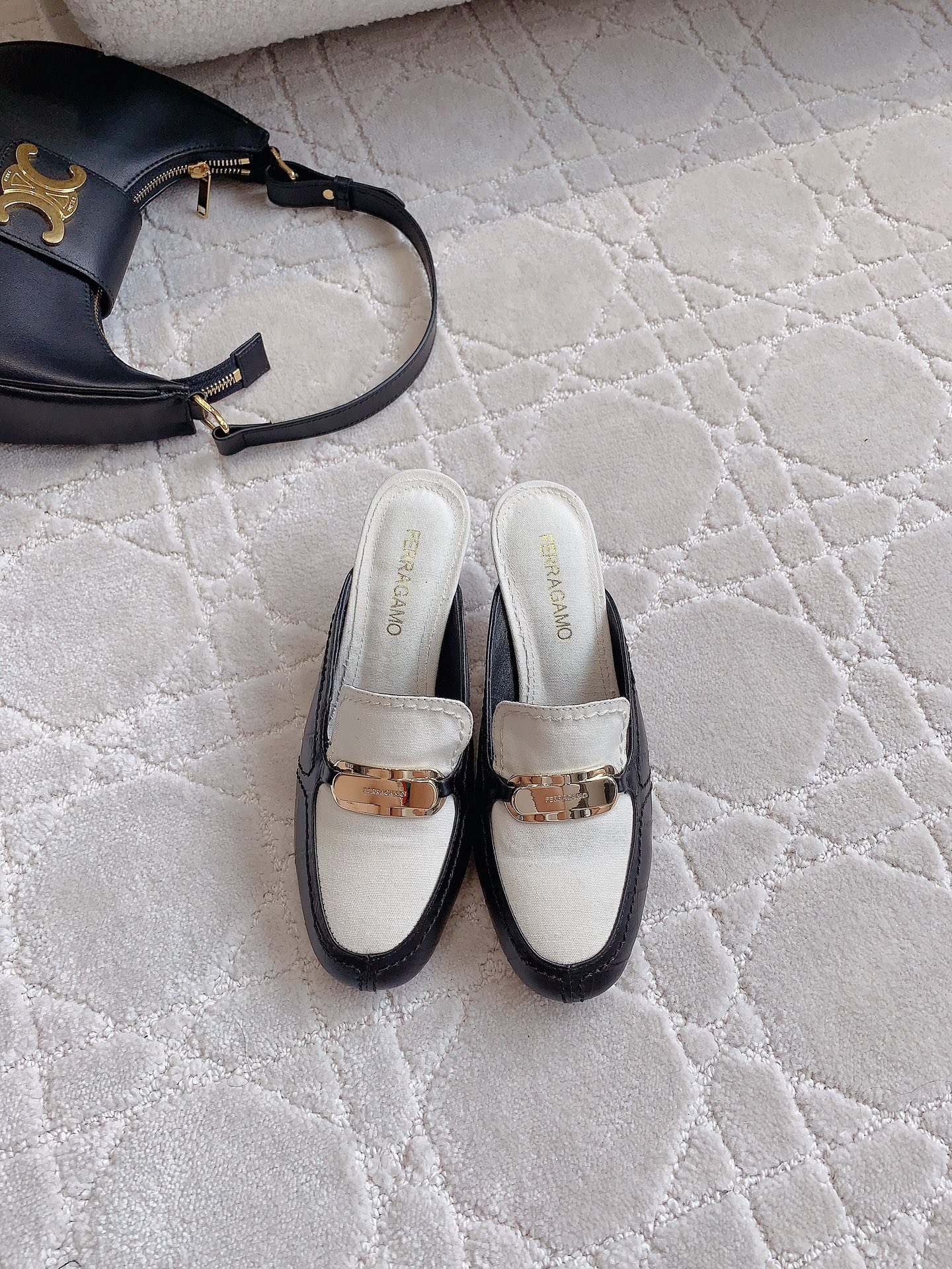 Ferragam’s Elegant Half-Shoe: 588, Oxen Skin, Italian Leather, Size 35-39 - 图片 4