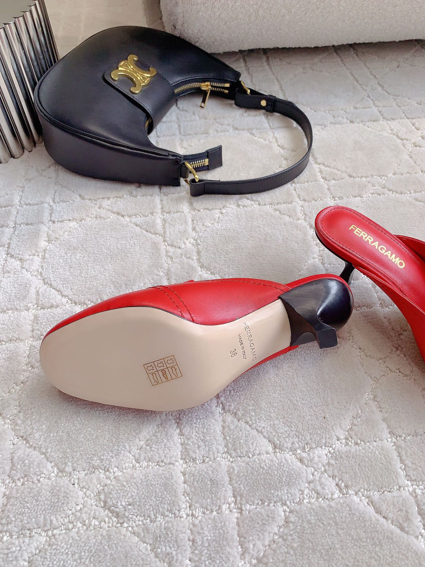 Ferragam’s Elegant Monolithic Half-Shoe in Oxen Skin, Size 35-39: A Fashionable Delight - 图片 9
