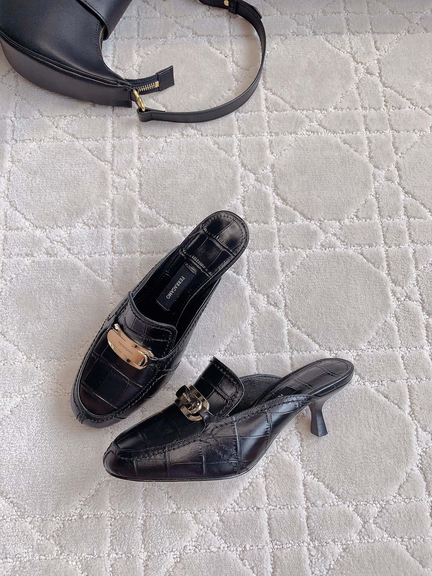 Ferragam’s Elegant Monolithic Half-Shoe in Size 35-39 with Oxen Skin and Italian Leather - 图片 5