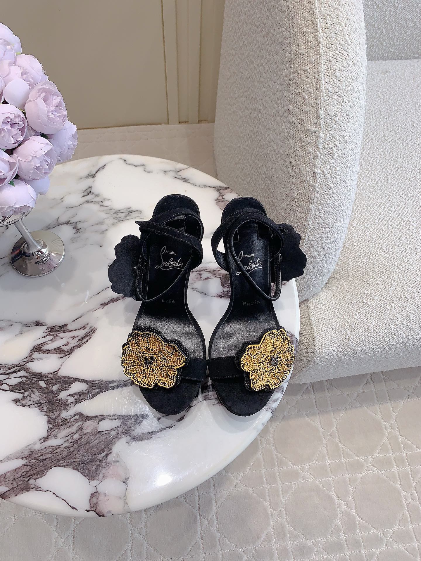 NO:168145,Thin sole Water platform Christian Loubouti* New heavy industry red-soled high heels purely handmade rhinestone flowers shine, dazzling, rich and charming, interwoven into a fairytale dream, upper Yangjing, inner footbed sheepskin, original imported AR1 top leather outsole Heel height 10cm/13cm Size 35-39 (34.40.41.42.43 Customized), high heels, sheepskin, sheep, Leather soles19860909薄底 水台 Christian Loubouti* 新款重工红底高跟鞋 纯手工制作水钻花朵 闪耀夺目 富贵迷人 交织出童话般的梦境 鞋面羊京 内里垫脚羊皮 原版进口AR1顶级真皮大底 跟高 10cm/13cm 尺码35-39（34.40.41.42.43定做）,高跟鞋,high heels,sheepskin,sheep,Leather soles,Women's Shoes