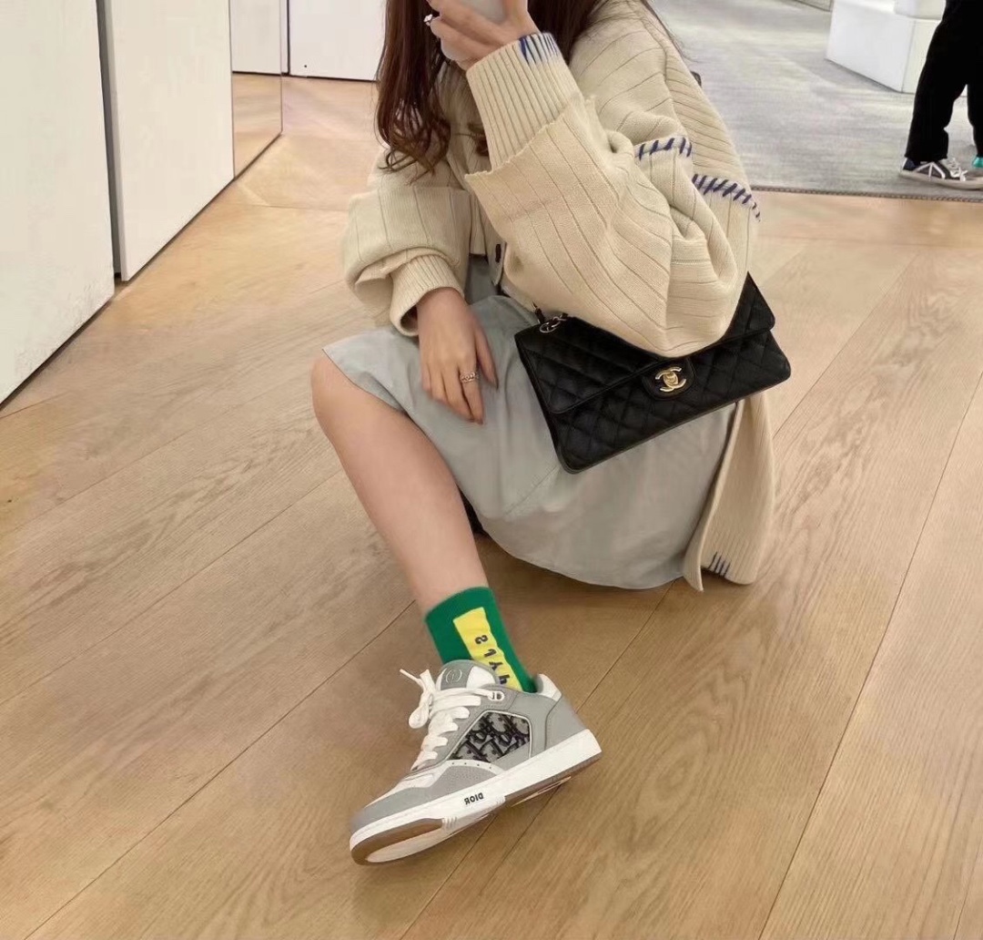 NO:468456,Footwear demonstration, casual shoes/sports shoes, sneakers19860909上脚示范,休闲鞋/运动鞋,sneakers,Women's Shoes