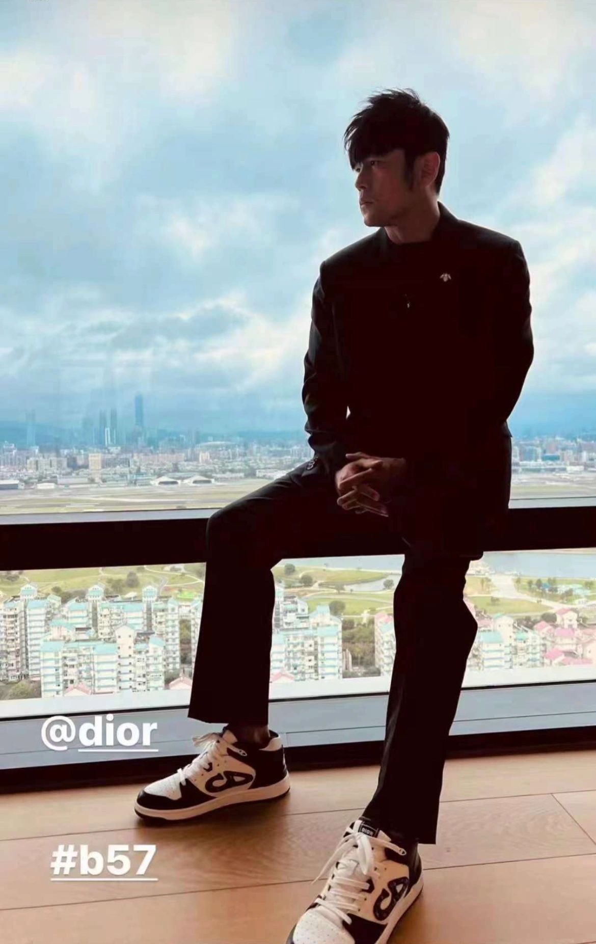 NO:468440,Footwear demonstration, casual shoes/sports shoes, sneakers19860909上脚示范,休闲鞋/运动鞋,sneakers,Women's Shoes