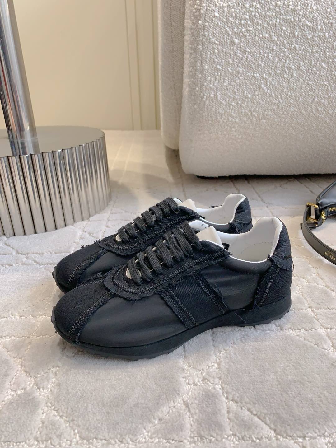New German Shoes: Stylish, Comfortable, and Durable Footwear for Women Sizes 35-39 - 图片 2