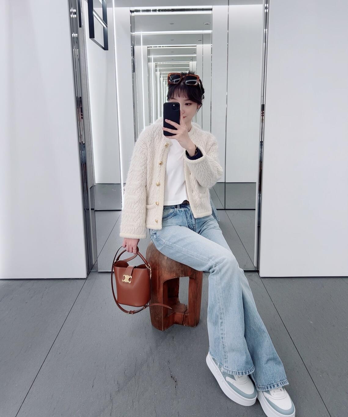 NO:233872,Footwear demonstration, casual shoes/sports shoes, sneakers19860909上脚示范,休闲鞋/运动鞋,sneakers,Women's Shoes