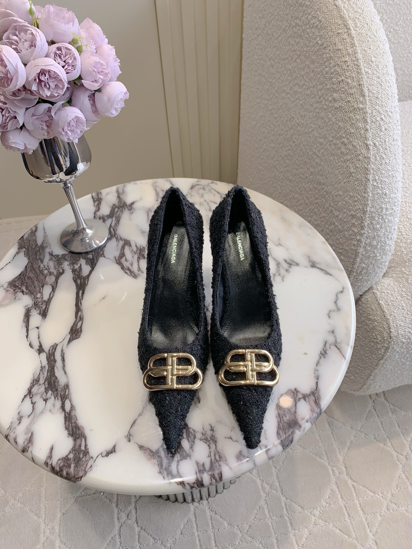 NO:251623,Balancing* classic pointed toe high heels, small pointed toe design elongate the leg lines, classic double B-buckle decoration atmospheric and durable, upper cowhide/wool, inner foot pad sheepskin Italian leather outsole Heel height 7cm Size 35-39 (34 40 41 42 43 Customized), high heels, cowhide, sheepskin, Leather soles19860909Balancing*经典款尖头高跟鞋 小尖头设计拉长腿部线条 经典双B扣装饰大气又耐看 鞋面牛皮/毛呢 内里垫脚羊皮 意大利真皮大底 跟高7cm 尺码35-39（34 40 41 42 43定制）,高跟鞋单鞋,high heels,cowhide,sheepskin,Leather soles,Women's Shoes