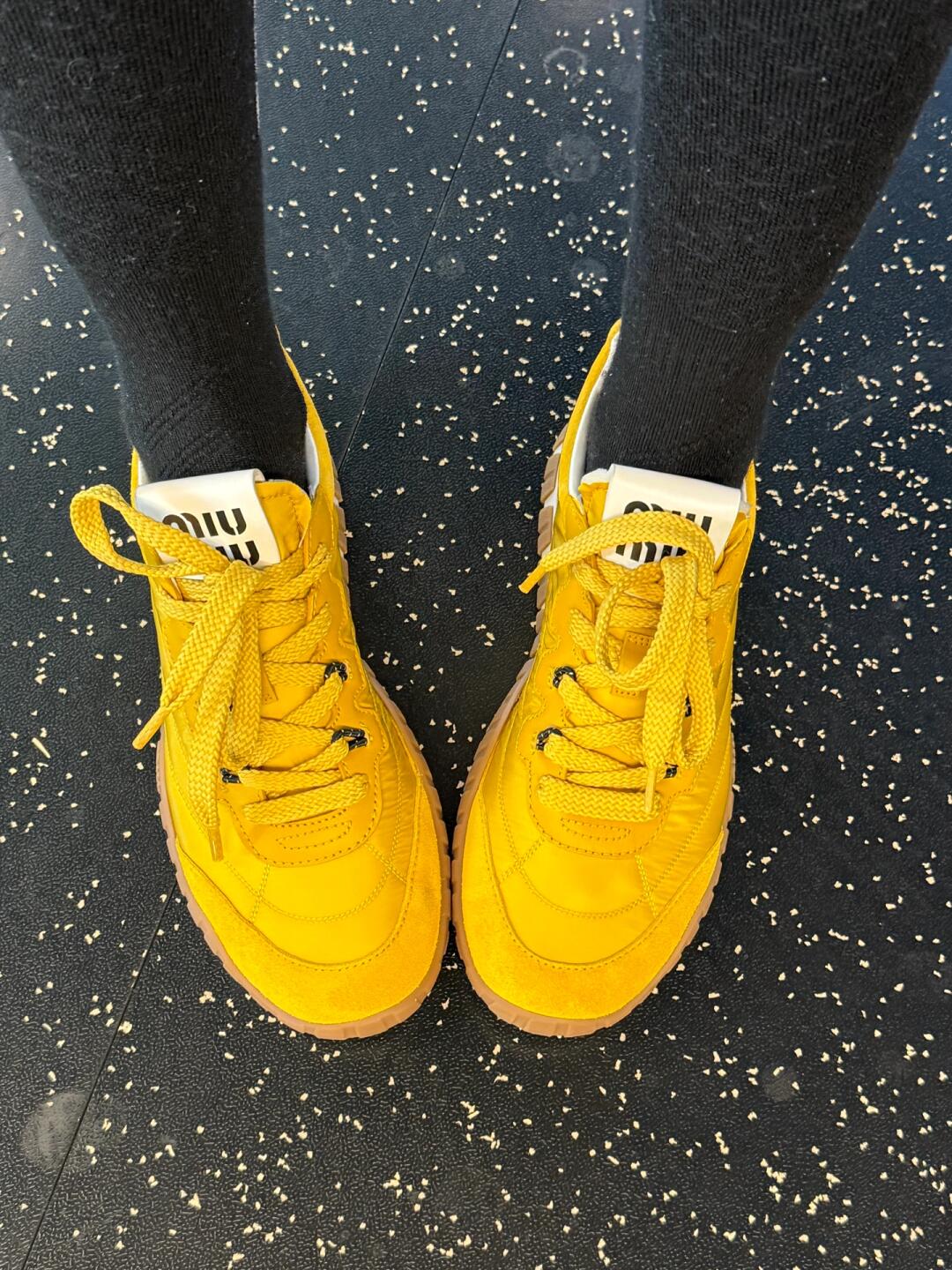 NO:230144,Footwear demonstration, casual shoes/sports shoes, sneakers19860909上脚示范,休闲鞋/运动鞋,sneakers,Women's Shoes