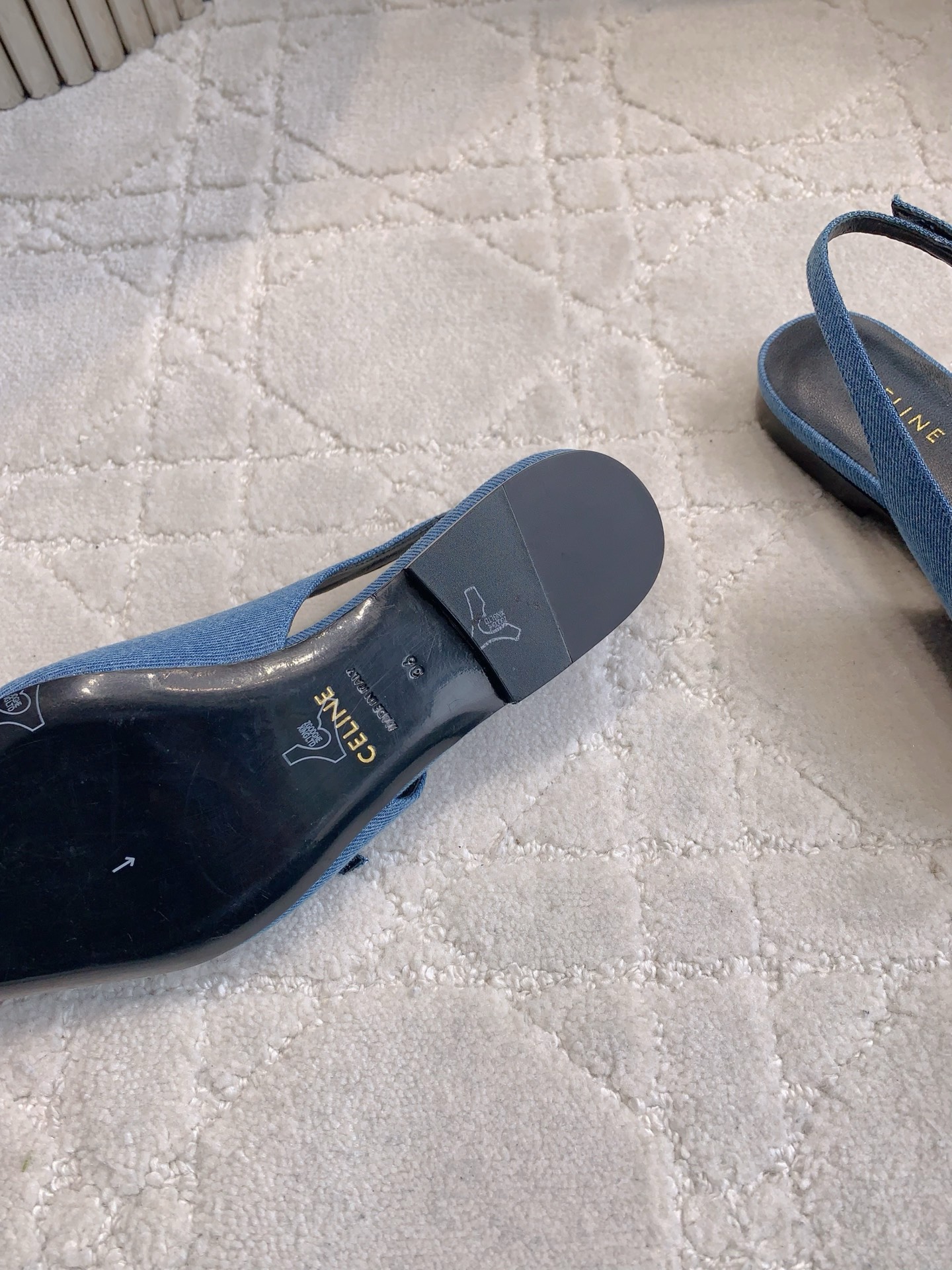 Stylish Leather Flat Shoes by Celin in Sizes 35-39: Shoe-Faced Cowcloth Design - 图片 9