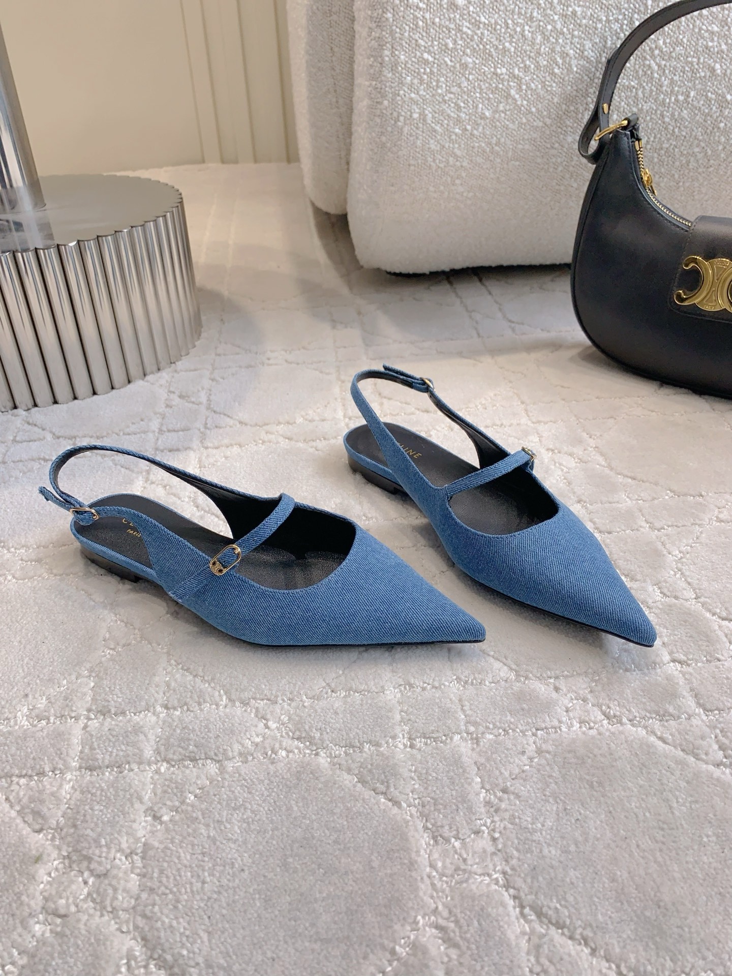 Stylish Leather Flat Shoes by Celin in Sizes 35-39: Shoe-Faced Cowcloth Design - 图片 4