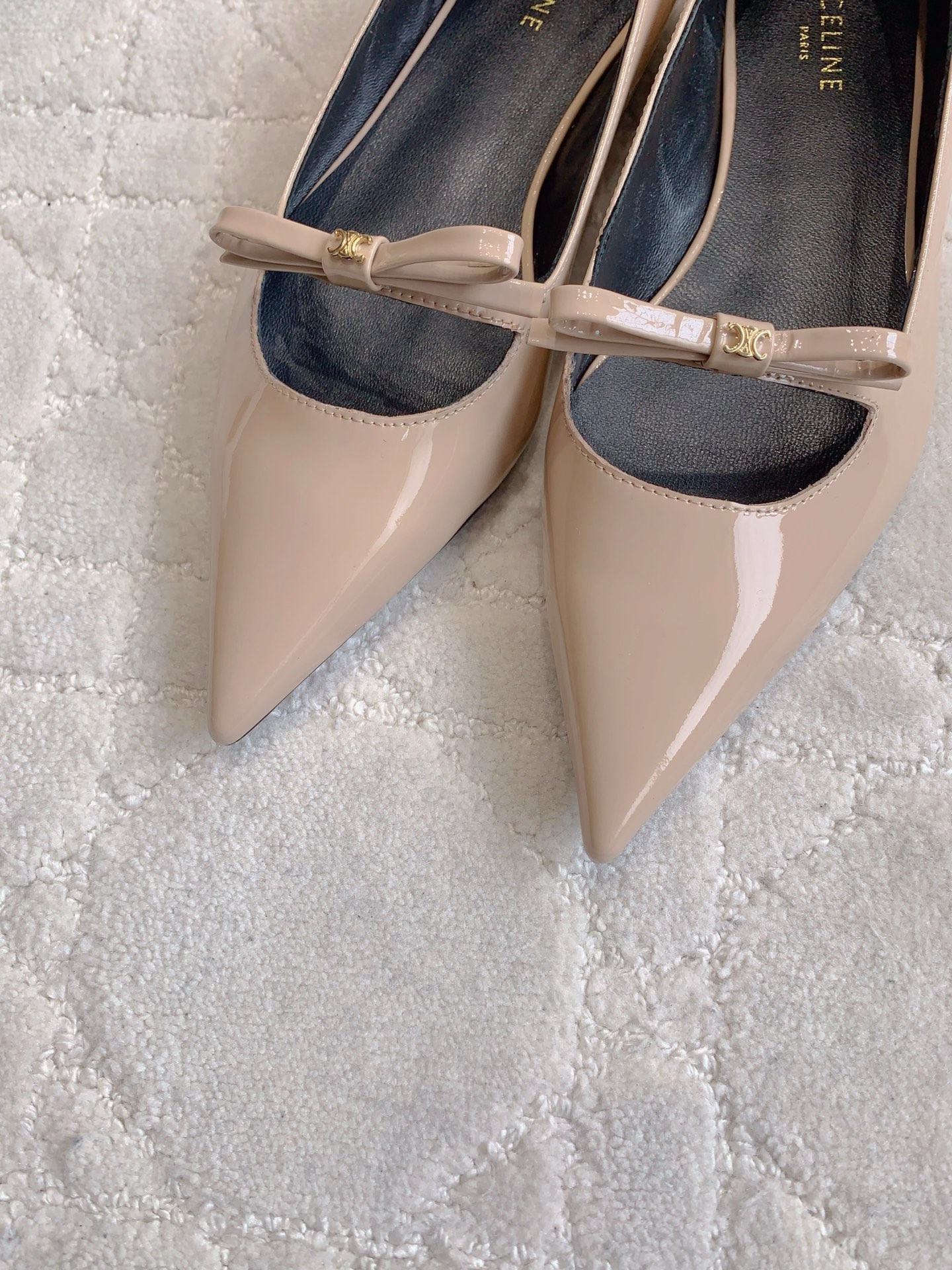Stylish Leather Flat Shoes by Celin: Italian Craftsmanship in Sizes 35-39 - 图片 5