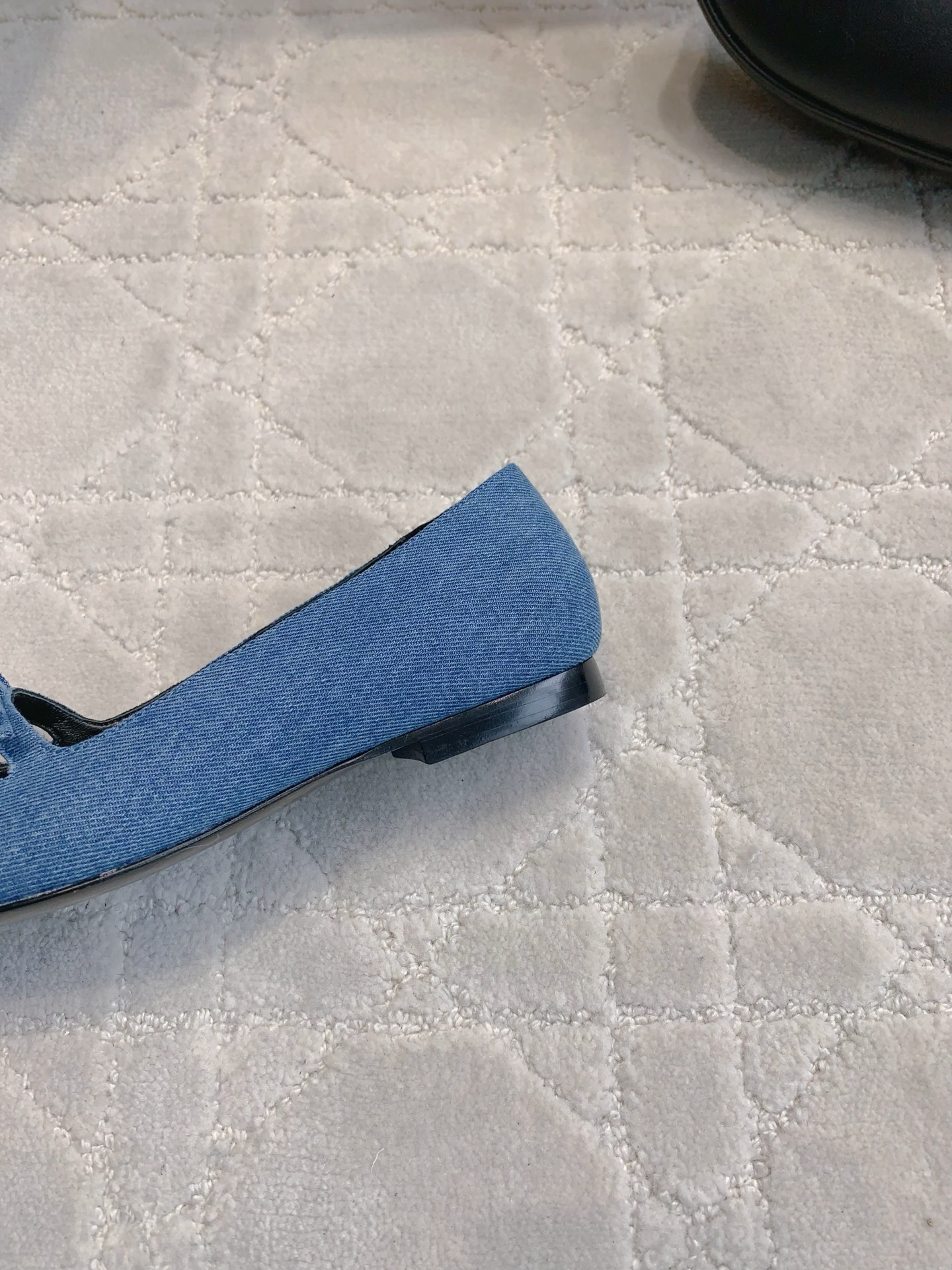 Trendy Leather Flat Shoes by Celin: Italian Craftsmanship in Sizes 35-39 - 图片 7