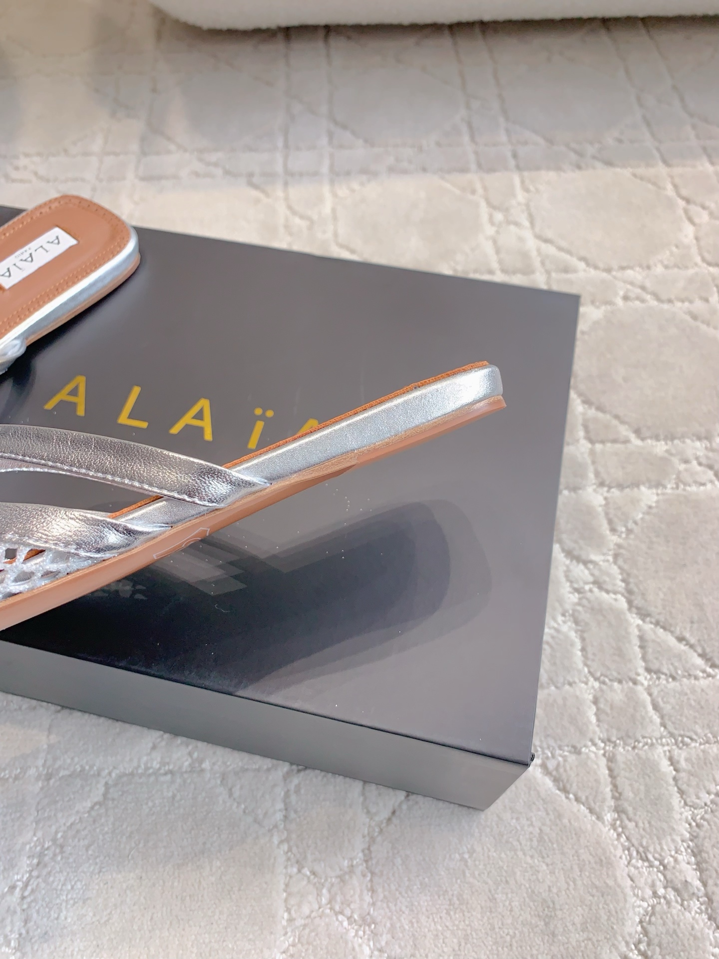 Alaia’s Eccentric and Super-Soft Shoe Collection: 576 New Net Toes and Slippers - 图片 7