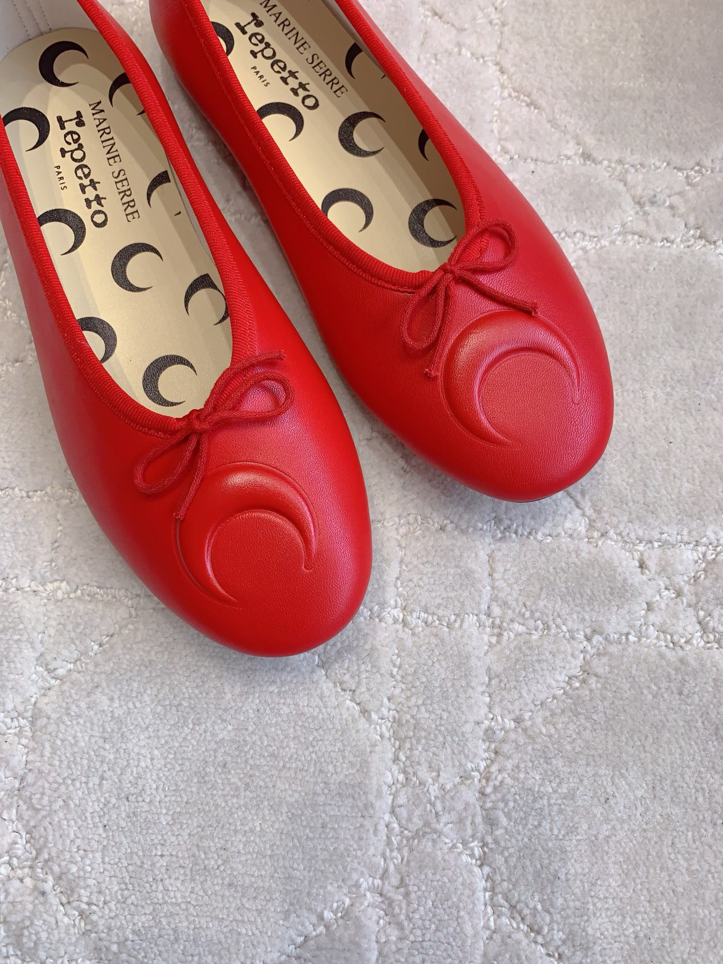 Unique Moon Base Ballet Shoes by Repetto with Invincible Comfort and Beautiful Moon Signature - 图片 5