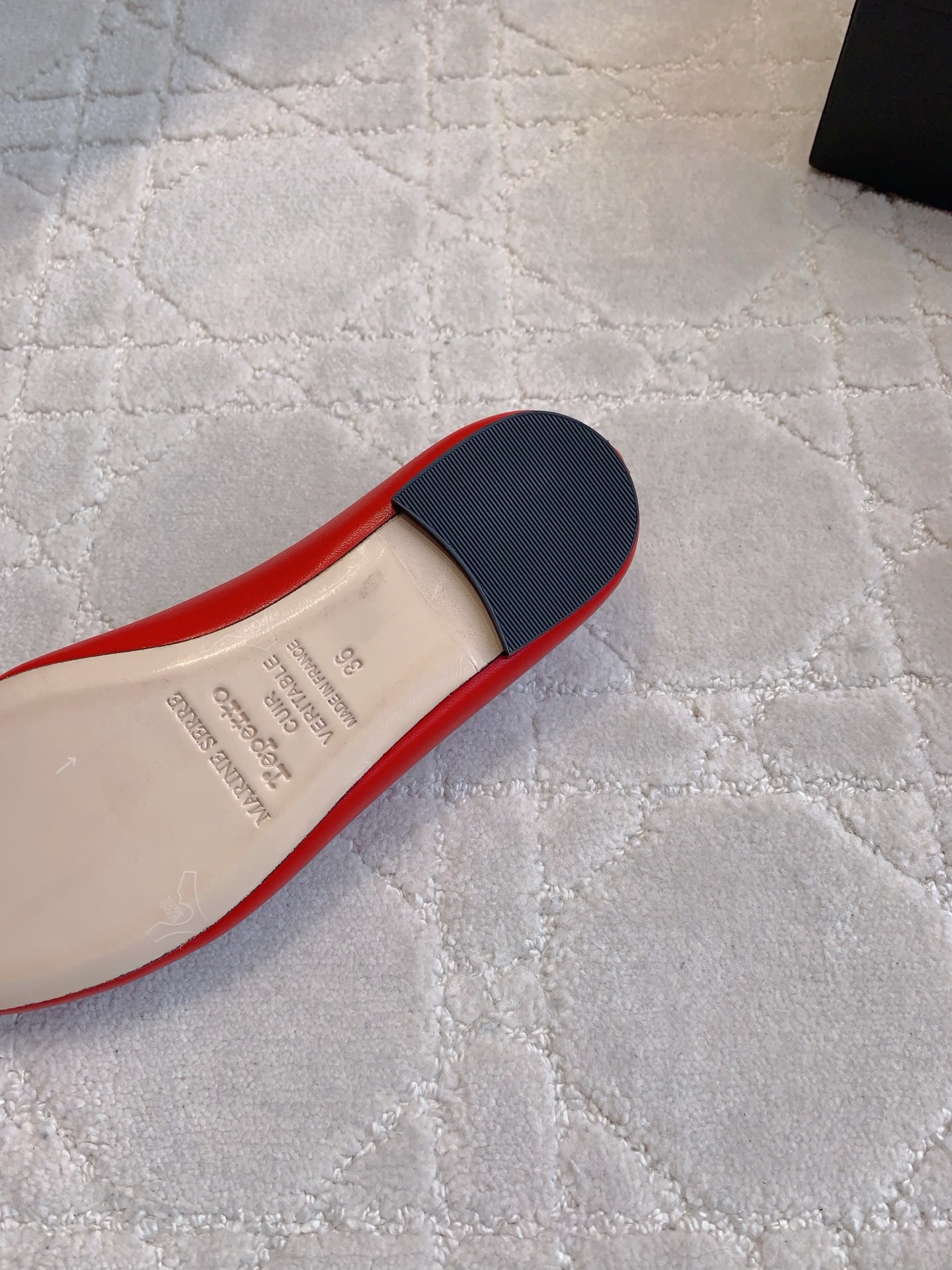 Unique Moon Base Ballet Shoes by Repetto with Invincible Comfort and Beautiful Moon Signature - 图片 9