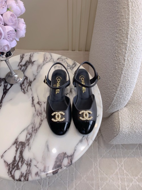 Chanel Mary Jane Block Heel Shoes Classic CC Logo Ankle Strap Leather Pumps 1 Chanel Mary Jane Block Heel Shoes Classic CC Logo Ankle Strap Leather Pumps