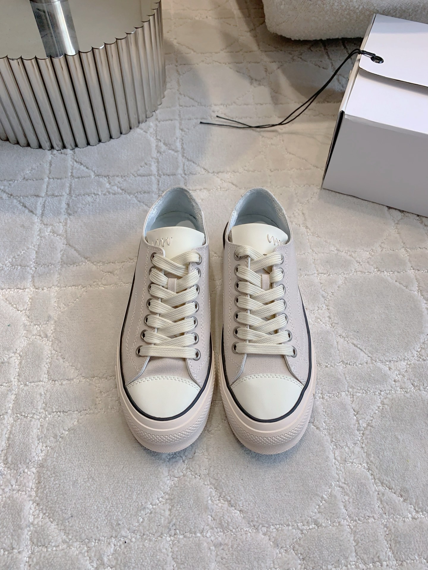 NO:229971,VISVIM SKAGWAY LO CANVAS new canvas shoes. The regular model returns after many seasons. The low-top SKAGWAY returns to the simplicity and is fresh in color. Size 35-39 (customized for 40), casual shoes/sports shoes, sneakers19860909VISVIM SKAGWAY LO CANVAS 新款帆布鞋.常规款时隔多季重新回归 低帮的 SKAGWAY 返璞归真化繁为简 配色清新 尺码35-39（40定做）,休闲鞋/运动鞋,sneakers,Women's Shoes