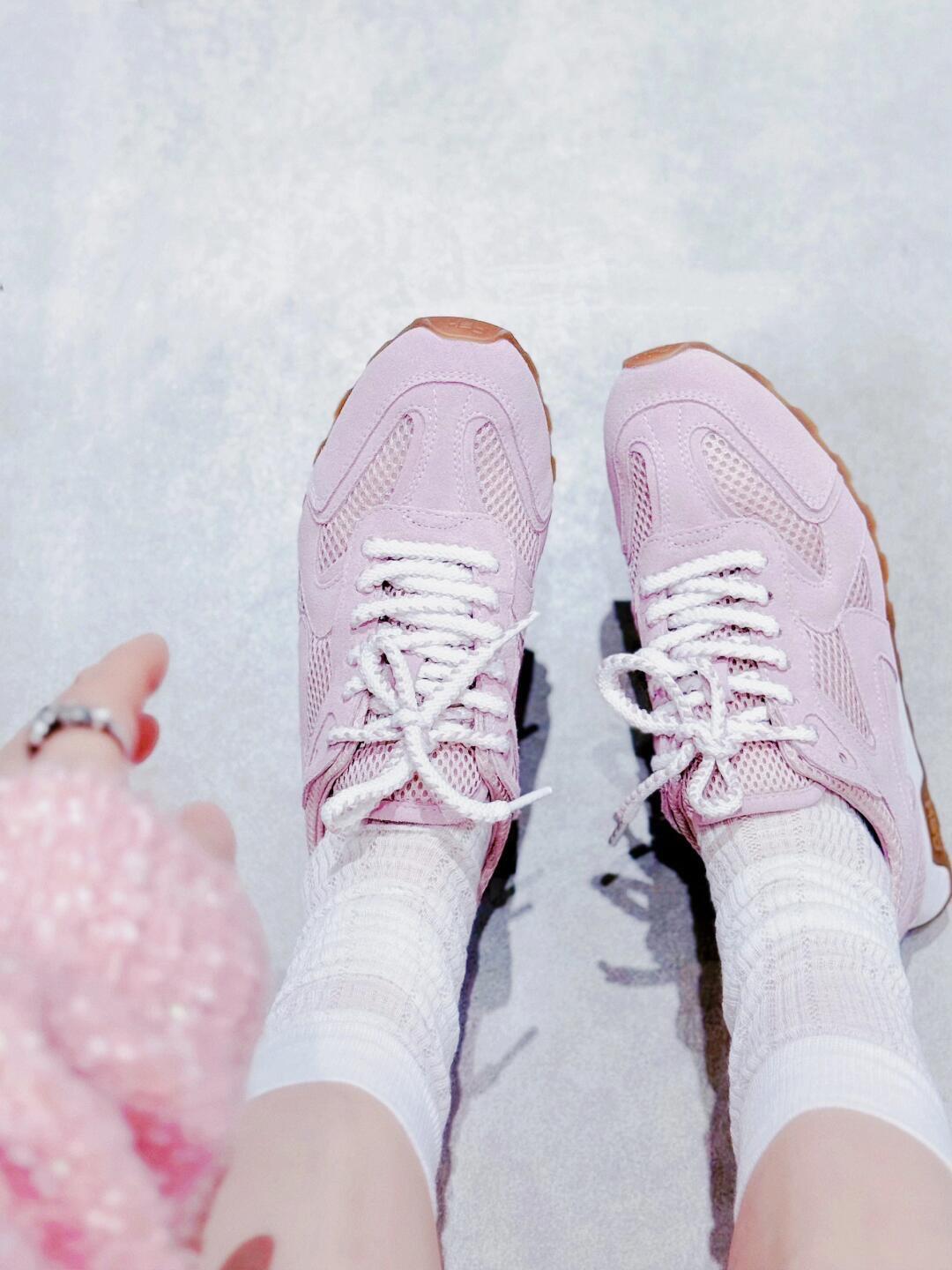 NO:262476,Footwear demonstration, casual shoes/sports shoes, sneakers19860909上脚示范,休闲鞋/运动鞋,sneakers,Women's Shoes