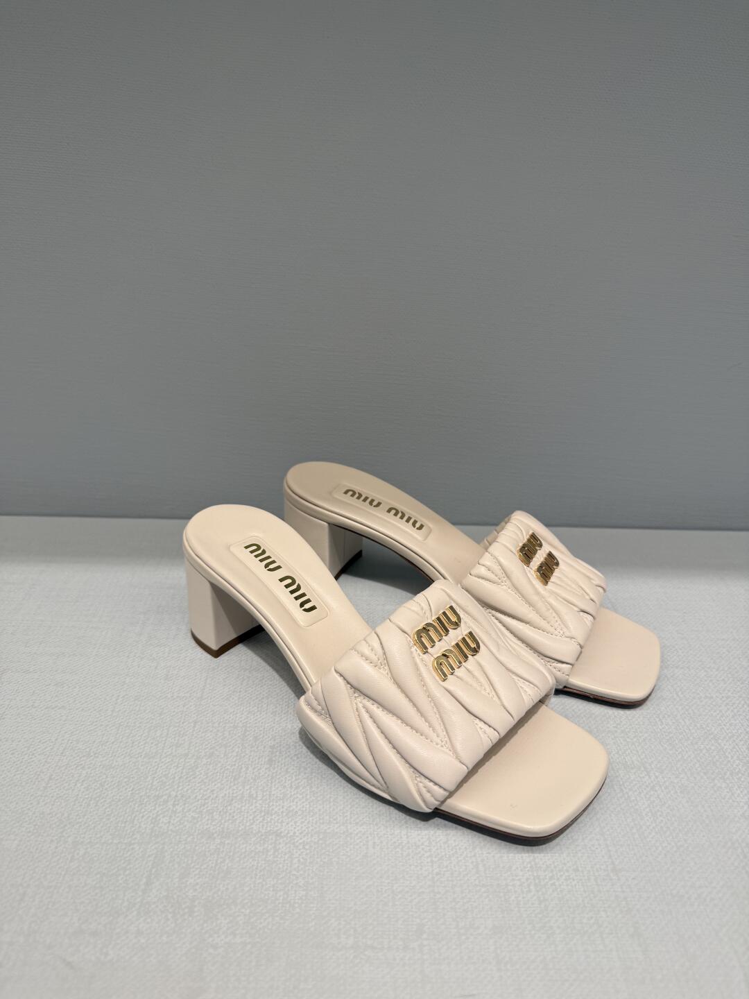 NO:233393,Counter pictures, slippers, slippers19860909专柜图,拖鞋,slippers,Women's Shoes