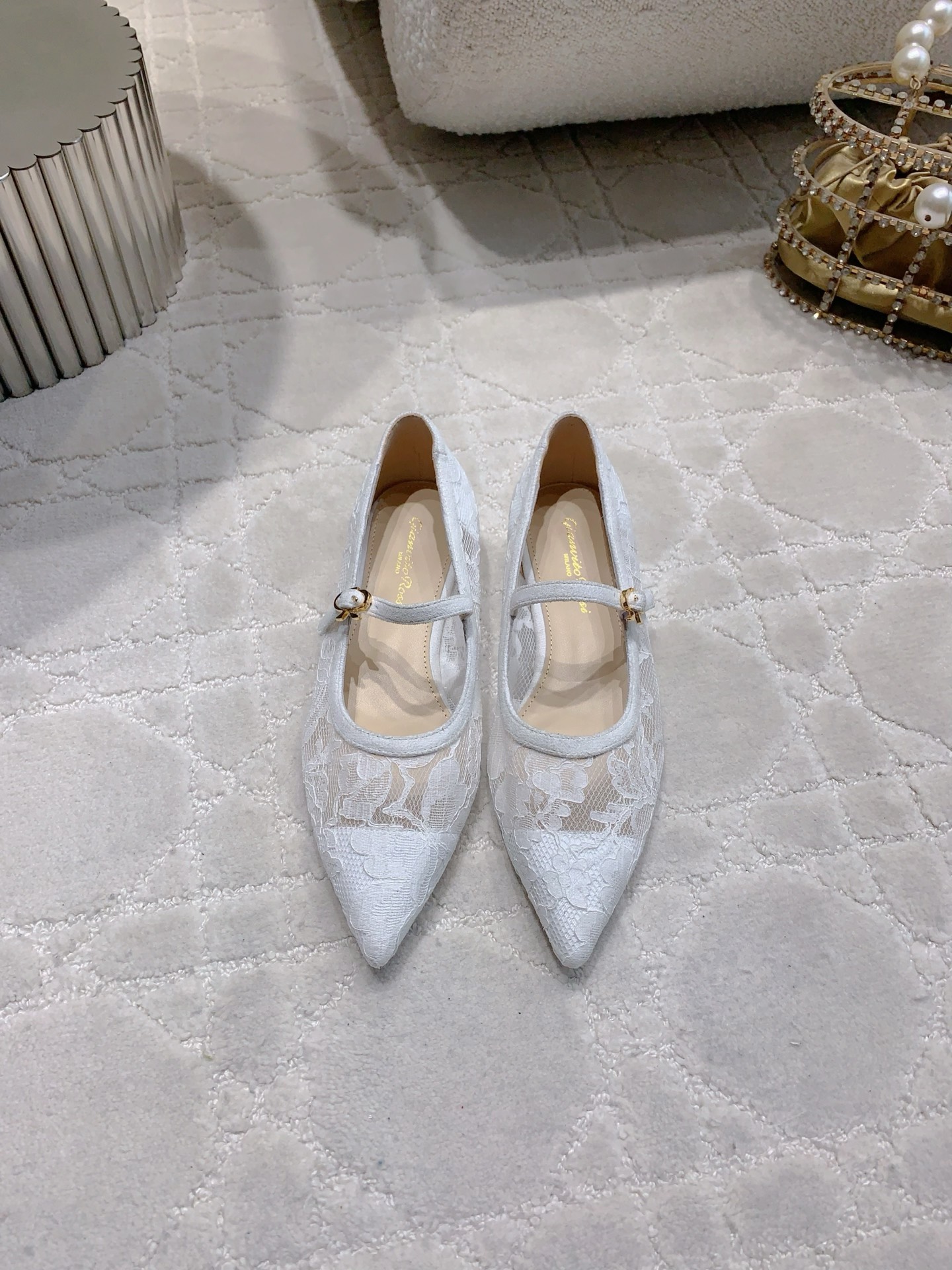 NO:260821,Flat, high heels, Gianvitor ross* newest lace high heels, dignified and elegant, super fairy and beautiful, imported upper, foot pad mixed sheepskin, Italian leather outsole, flat sole/9.5cm, two heels, size 35-39 (40 41 custom made), high heels, sandals, high heels, sheepskin, Leather soles19860909平底 高跟 Gianvitor ross*新款蕾丝高跟鞋 端庄优雅 上脚超仙超美 鞋面进口蕾丝 垫脚混种羊皮 意大利真皮大底 平底/9.5cm 两种跟高 尺码35-39（40 41定做）,高跟鞋凉鞋,sandals,high heels,sheepskin,Leather soles,Women's Shoes