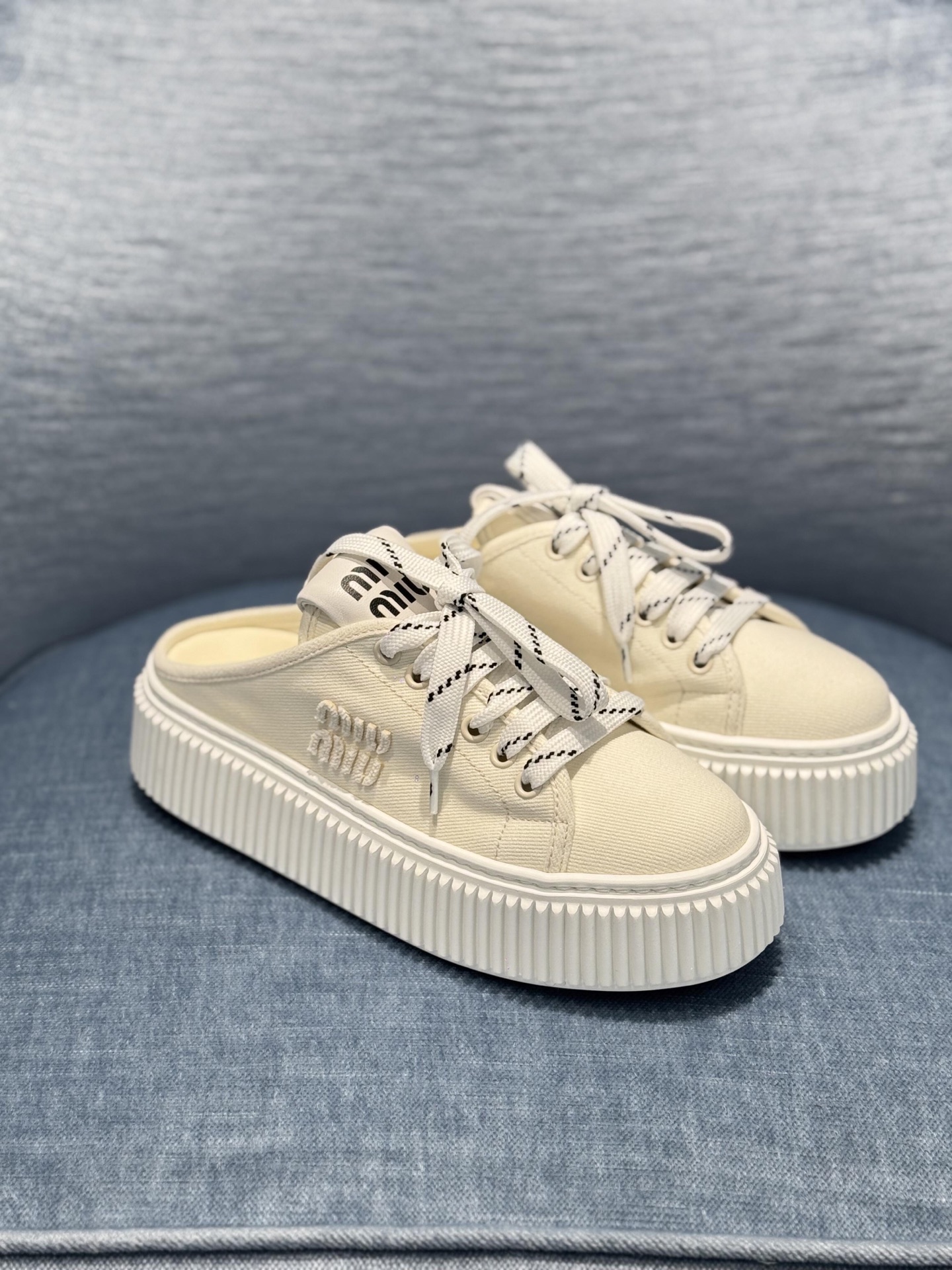 NO:262460,Counter pictures, casual shoes/sports shoes semi-trails, sneakers19860909专柜图,休闲鞋/运动鞋半拖,sneakers,Women's Shoes