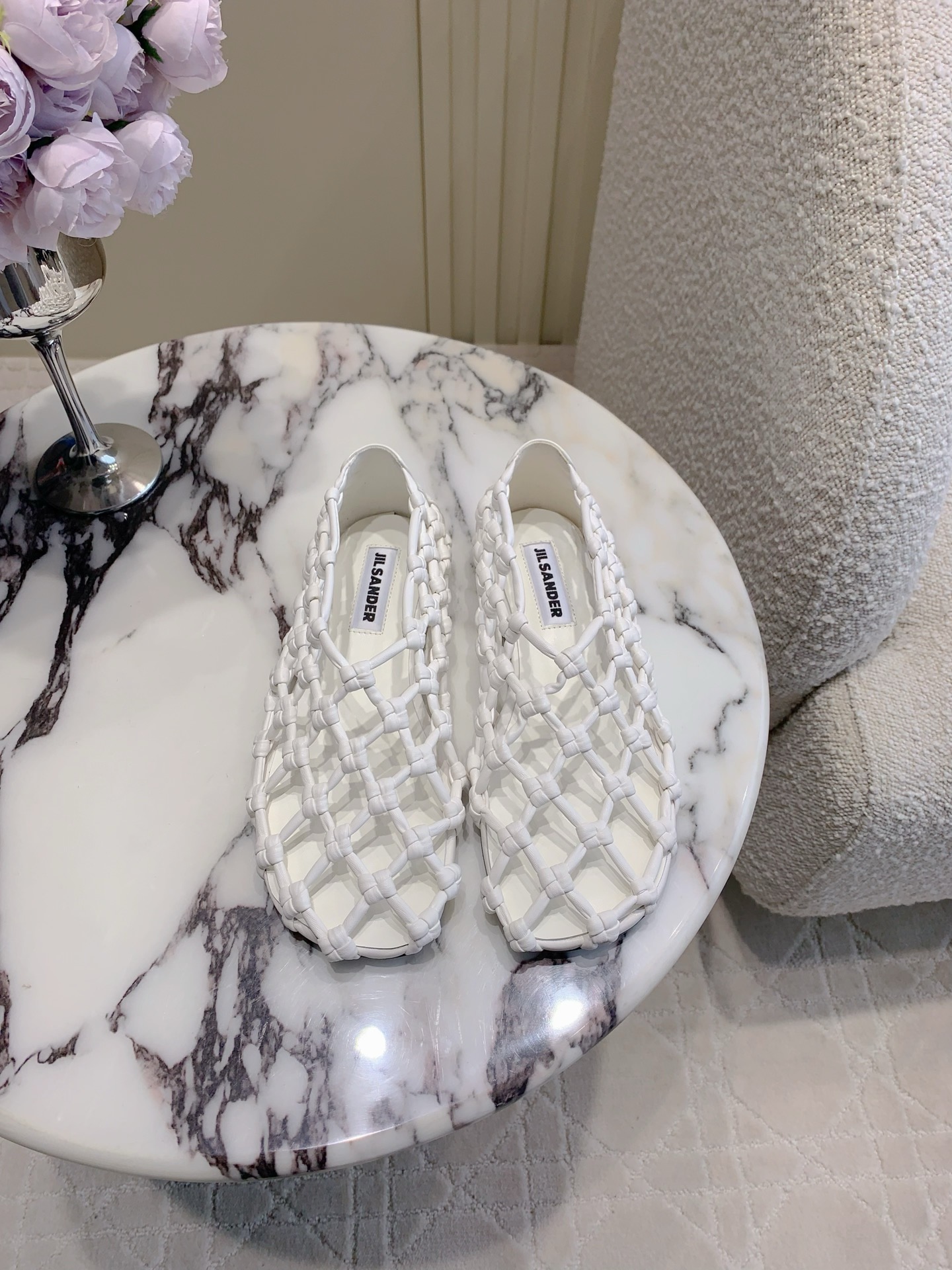 NO:260810,JIL SANDE's newest flat-soled woven sandals, a bright design, soft leather, more advanced when worn, full-score sheepskin material, Italian leather outsole, size 35-39 (customized for 40), sandals, jil sander, sandals, sheepskin, Leather soles19860909JIL SANDE*新款平底编织凉鞋 眼前一亮的设计 软糯的皮质穿起来更显高级 搭配满分的存在 羊皮材质 意大利真皮大底 尺码35-39（40定做）,凉鞋,jil sander,sandals,sheepskin,Leather soles,Women's Shoes