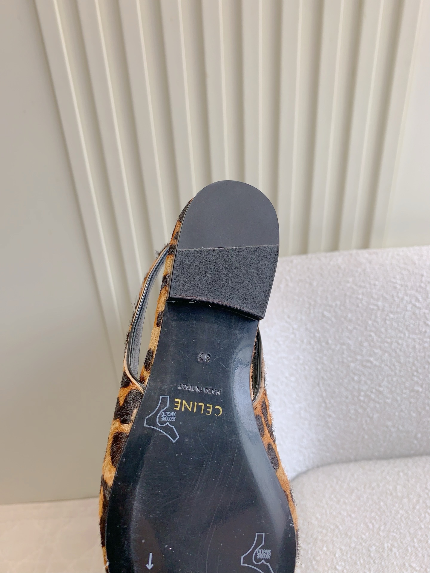 Celin’s Stylish Cowboy-Inspired Flat Shoes for Women in Sizes 35-39 - 图片 8