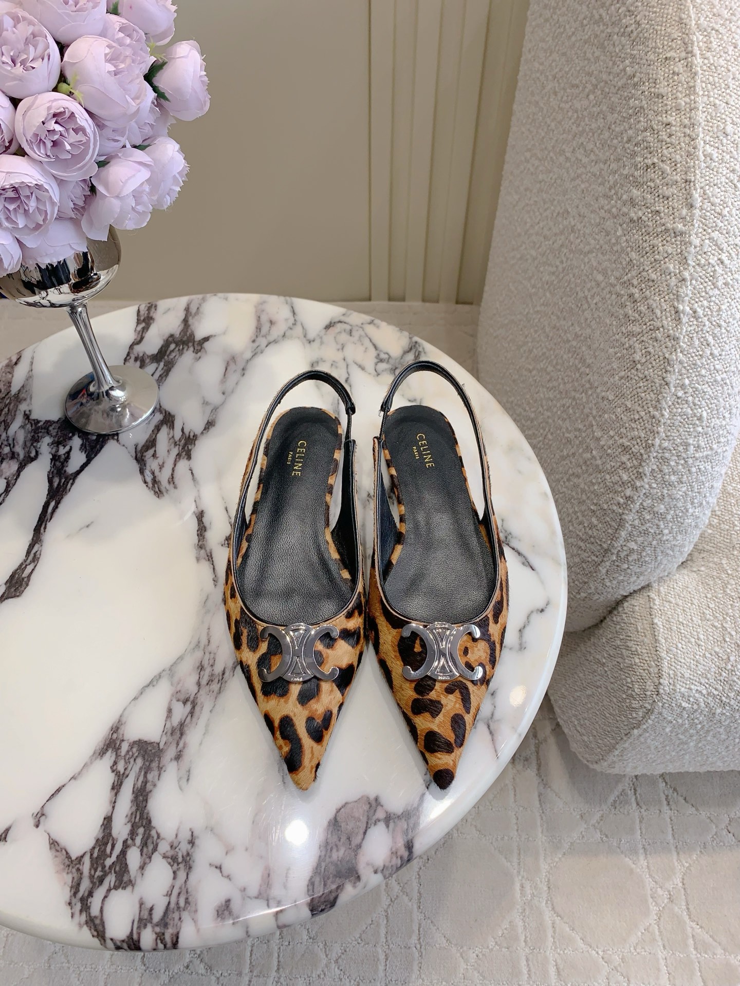 Celin’s Stylish Cowboy-Inspired Flat Shoes for Women in Sizes 35-39 - 图片 2