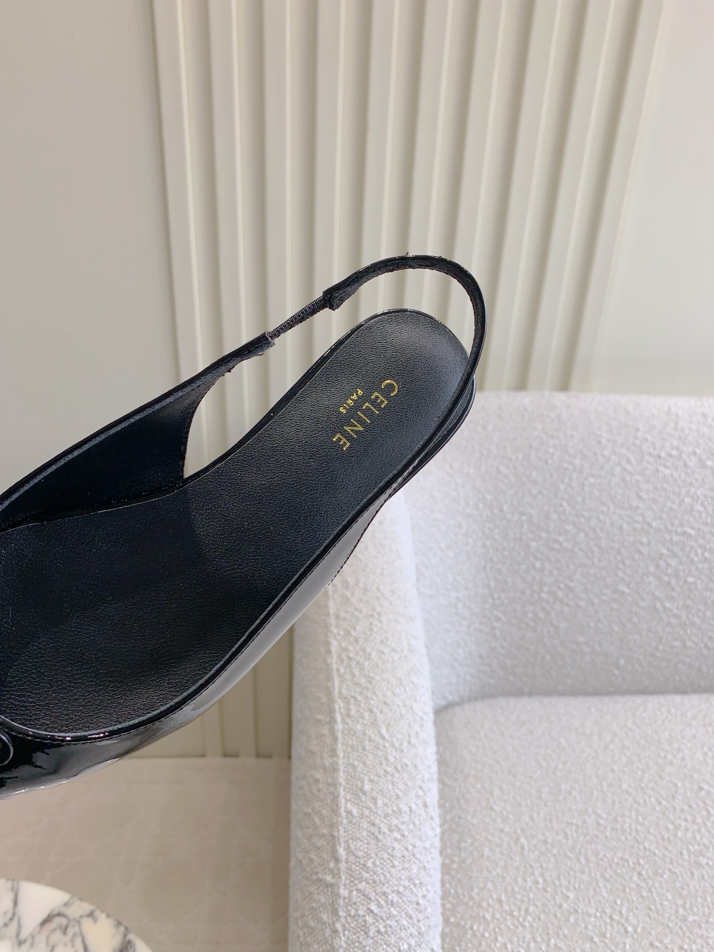 Stylish Cowboy-Inspired Flat Shoes by Celin: Gold Buttons, Lambskin, Italian Design (Cowboys P675 Other P725) - 图片 6