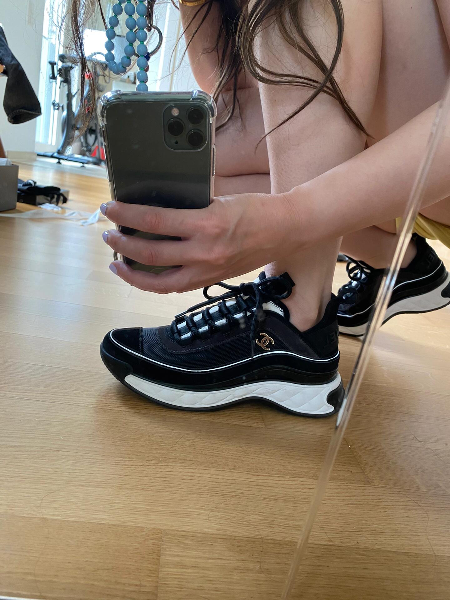 NO:252077,Footwear demonstration, casual shoes/sports shoes, sneakers19860909上脚示范,休闲鞋/运动鞋,sneakers,Women's Shoes
