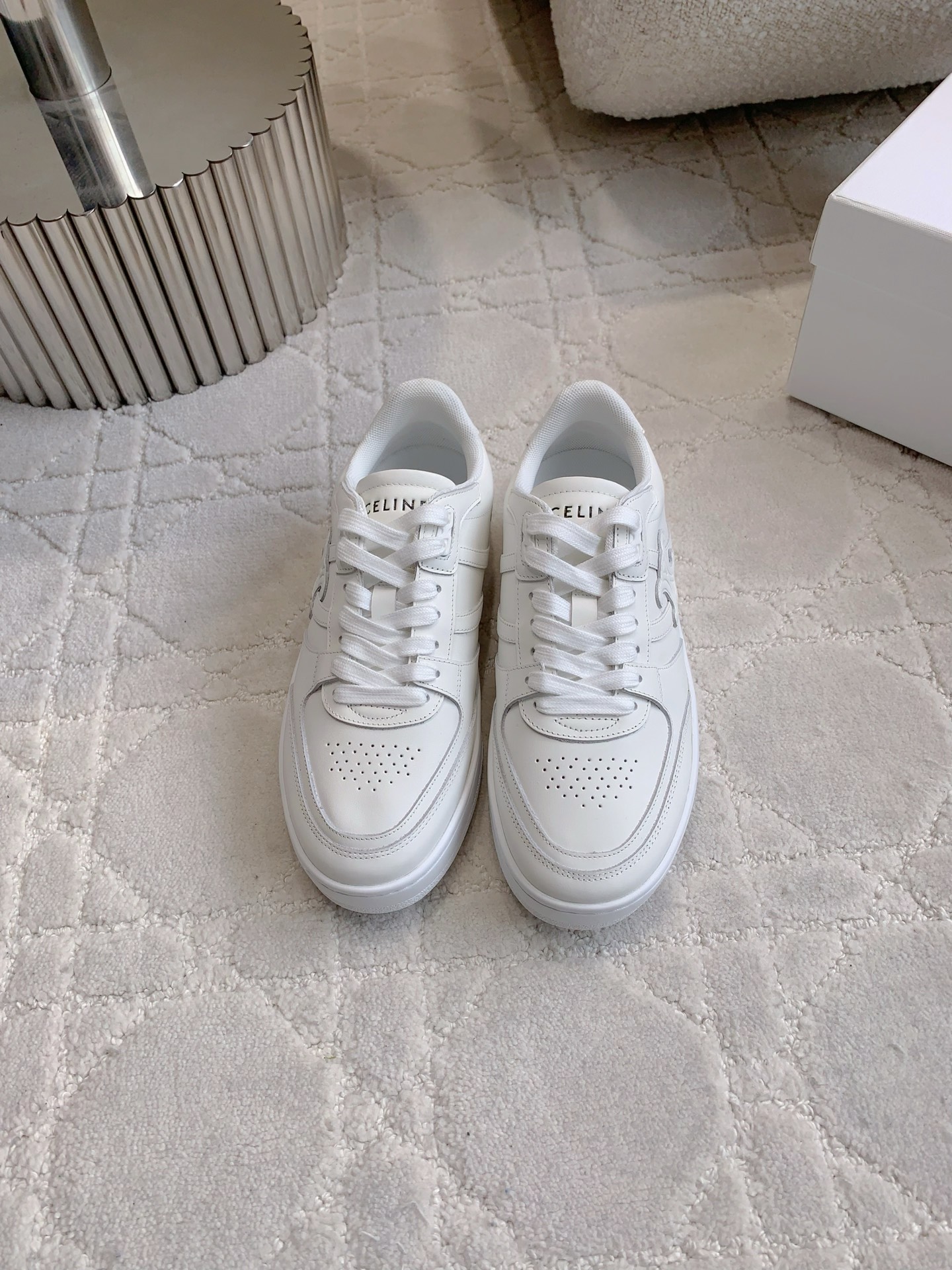 NO:560064,Thin sole Thick sole CELIN* new thick sole shoe Classic color combination Versatile and timeless The upper leg becomes longer in seconds Cowhide upper Breathable mesh lining Original molded outsole Size 35-39 (40 custom-made), casual shoes/sports shoes, celine, sneakers, cowhide19860909薄底 厚底 CELIN*新款厚底鞋 经典配色 百搭不过时 上脚秒变大长腿 鞋面牛皮 内里透气网面 原版开模大底 尺码35-39（40定做）,休闲鞋/运动鞋,celine,sneakers,cowhide,Women's Shoes