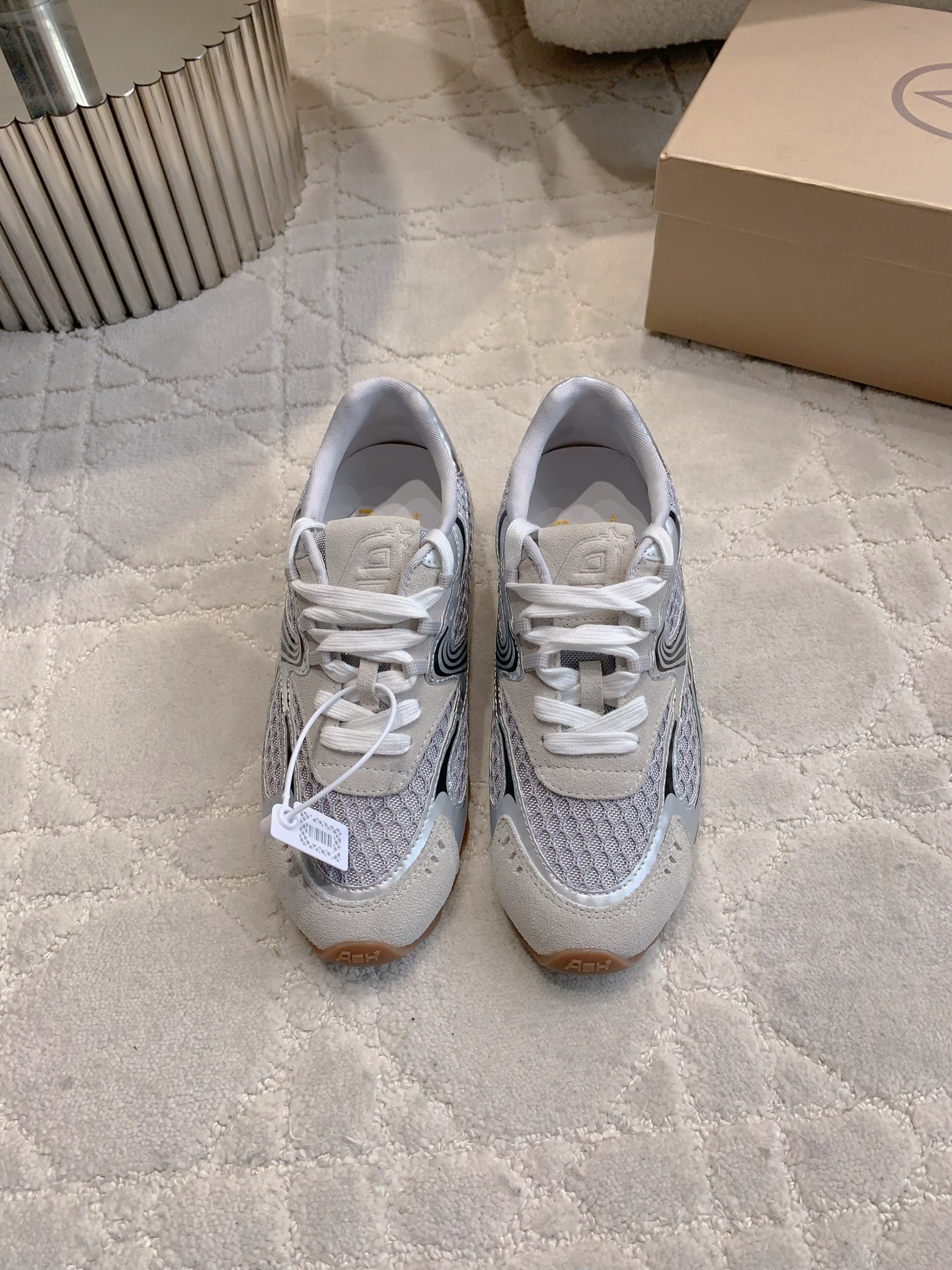 NO:260800,ASH new mesh casual shoes look so good on the feet. Close your eyes and can handle all kinds of outfits. Versatile and comfortable. Original development Size 35-39 (34 40 customized), casual shoes/sports shoes, sneakers19860909ASH 新款网面休闲鞋 上脚太好看啦 闭眼入 各种穿搭都能驾驭 百搭又舒适  原版开发 尺码35-39（34 40定做）,休闲鞋/运动鞋,sneakers,Women's Shoes