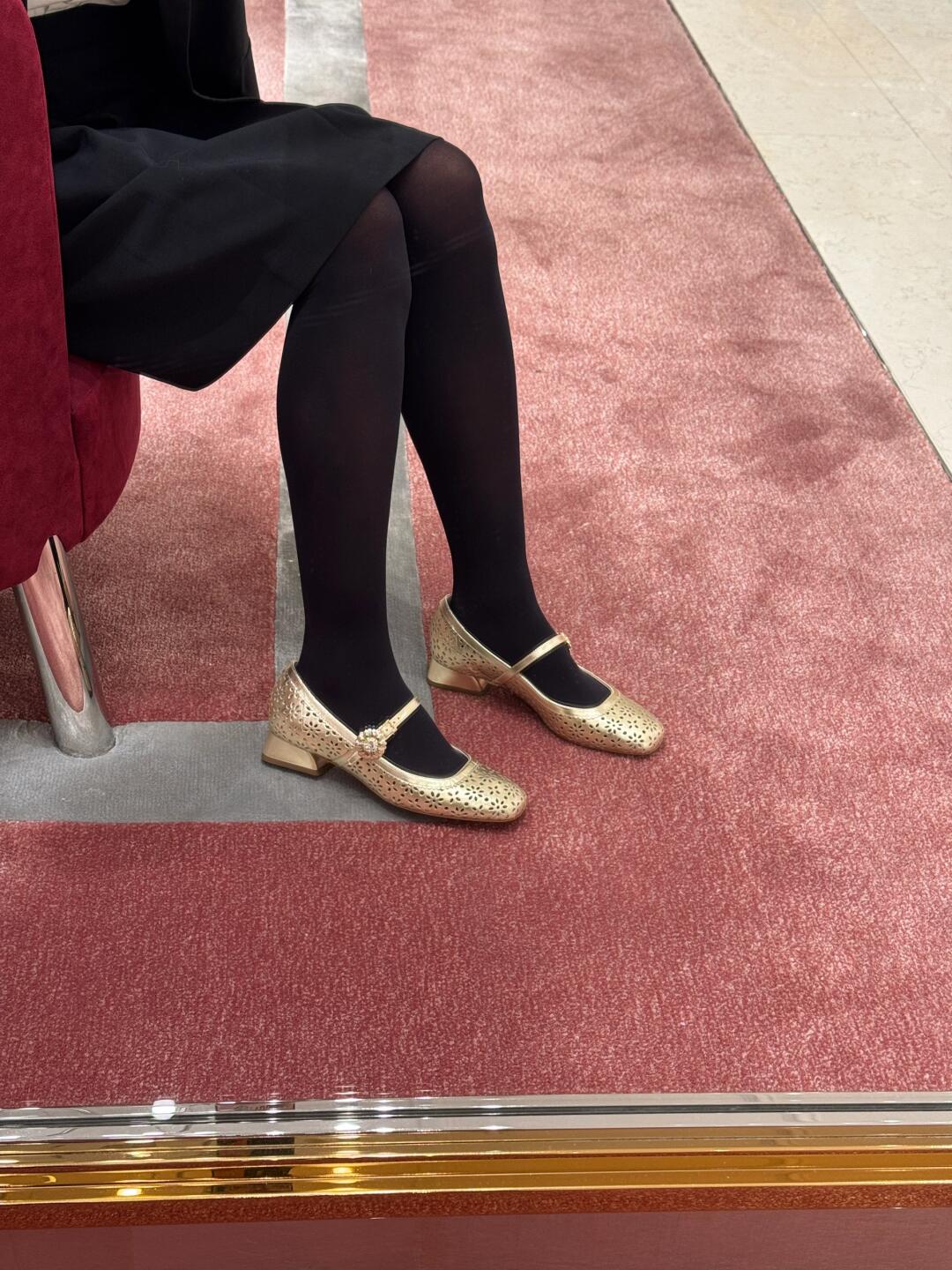 NO:252067,Footwear demonstration, ballet shoes19860909上脚示范,芭蕾舞鞋,Women's Shoes