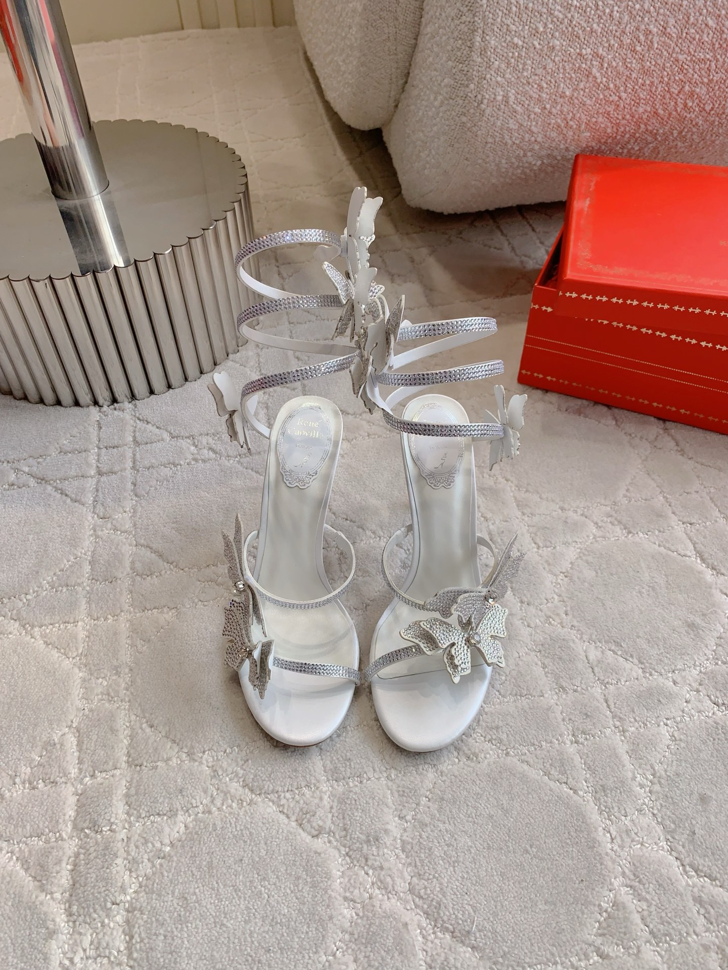 NO:787587,Ren* Caovill* crystal butterfly high-heeled sandals, bling bling, exquisite and attractive, fairy butterfly snake-shaped straps sparkling, full of fairy spirit, can be called handicrafts, imported silk fabric with super flash rhinestones, stepping sheepskin, Italian genuine leather outsole, heel height 9cm, size 35-39 (34 40 41 42 43 customized), high heels, sandals, high heels, sheepskin, real silk, Leather soles19860909Ren* Caovill* 水晶蝴蝶高跟凉鞋 bling bling精致逼人 仙女蝴蝶蛇形绑带光彩熠熠 仙气十足 堪称工艺品 面料进口真丝加超闪水钻 垫脚羊皮 意大利真皮大底 跟高9cm 尺码35-39（34 40 41 42 43定做）,高跟鞋,sandals,high heels,sheepskin,real silk,Leather soles,Women's Shoes